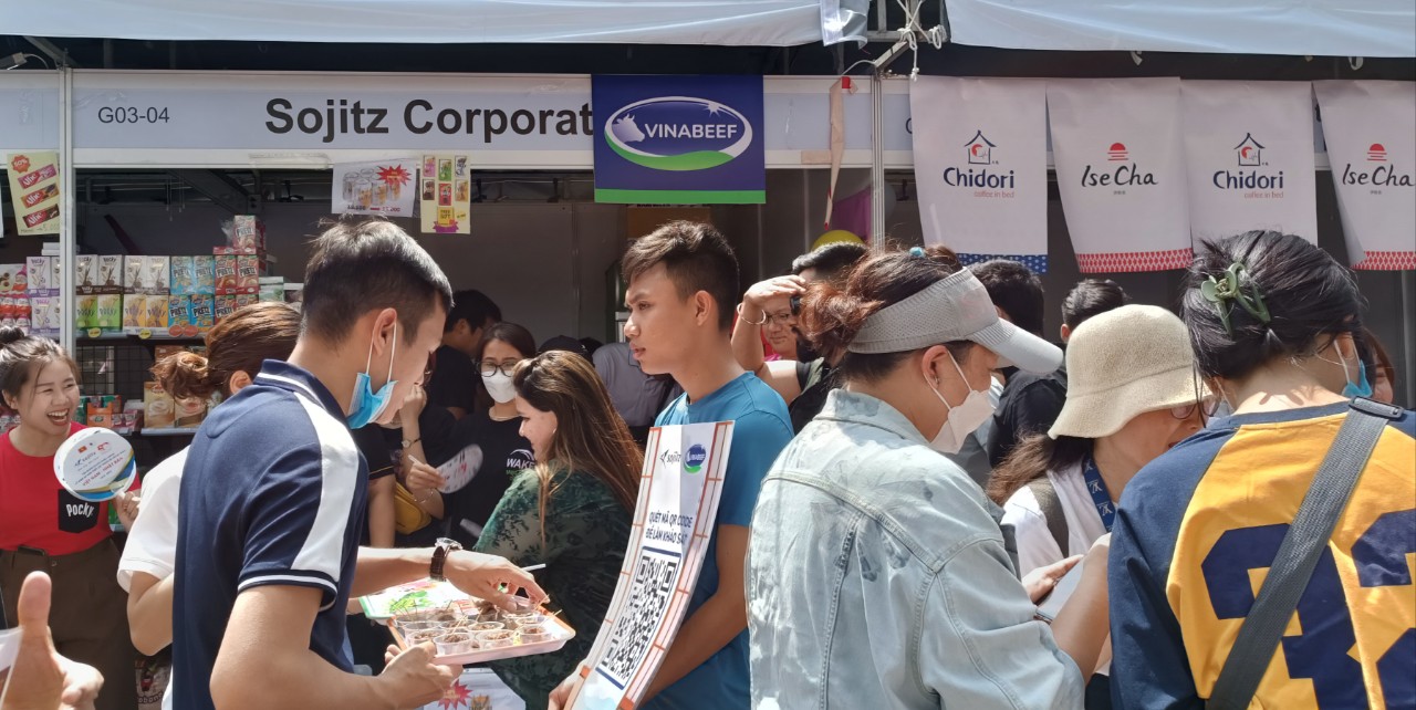 Giới trẻ TP HCM chen nhau đi hóa trang cosplay, ăn sushi tại lễ hội Việt – Nhật 2023 - Ảnh 12.