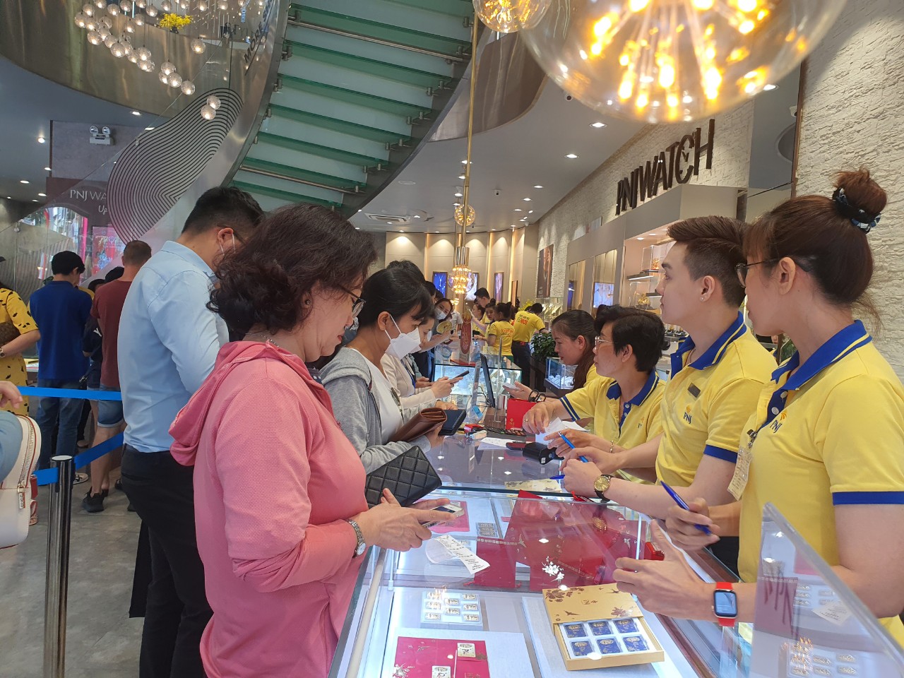 Giá vàng nhẫn vượt 87,4 triệu đồng/lượng, Giá vàng nhẫn vượt 87,4 triệu đồng/lượng,