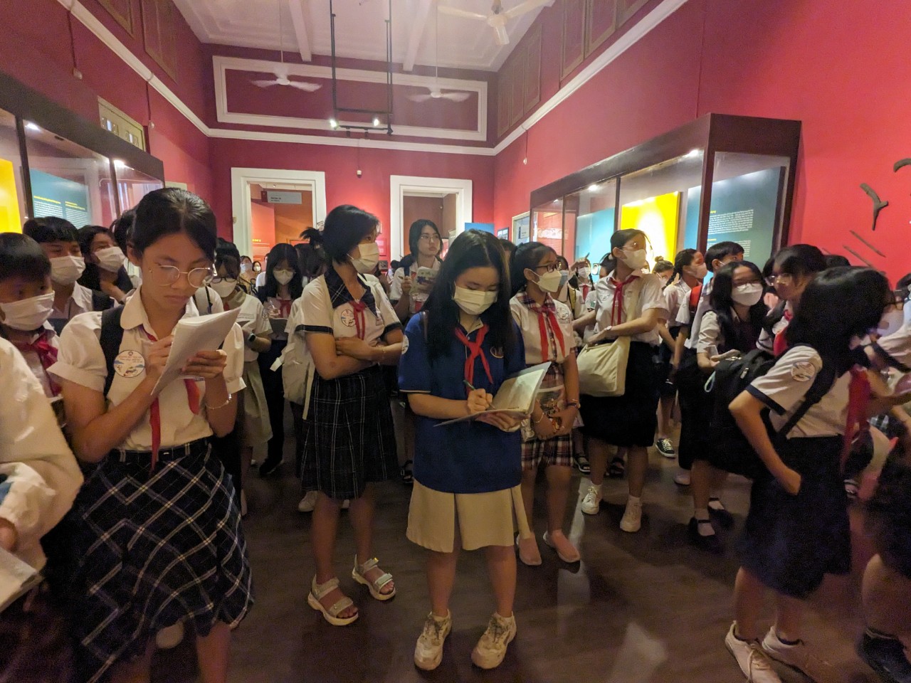 TPHCM hợp nhất hai hội thi: Sở GD-ĐT nêu rõ thế nào là văn hay, chữ tốt? - Ảnh 2.