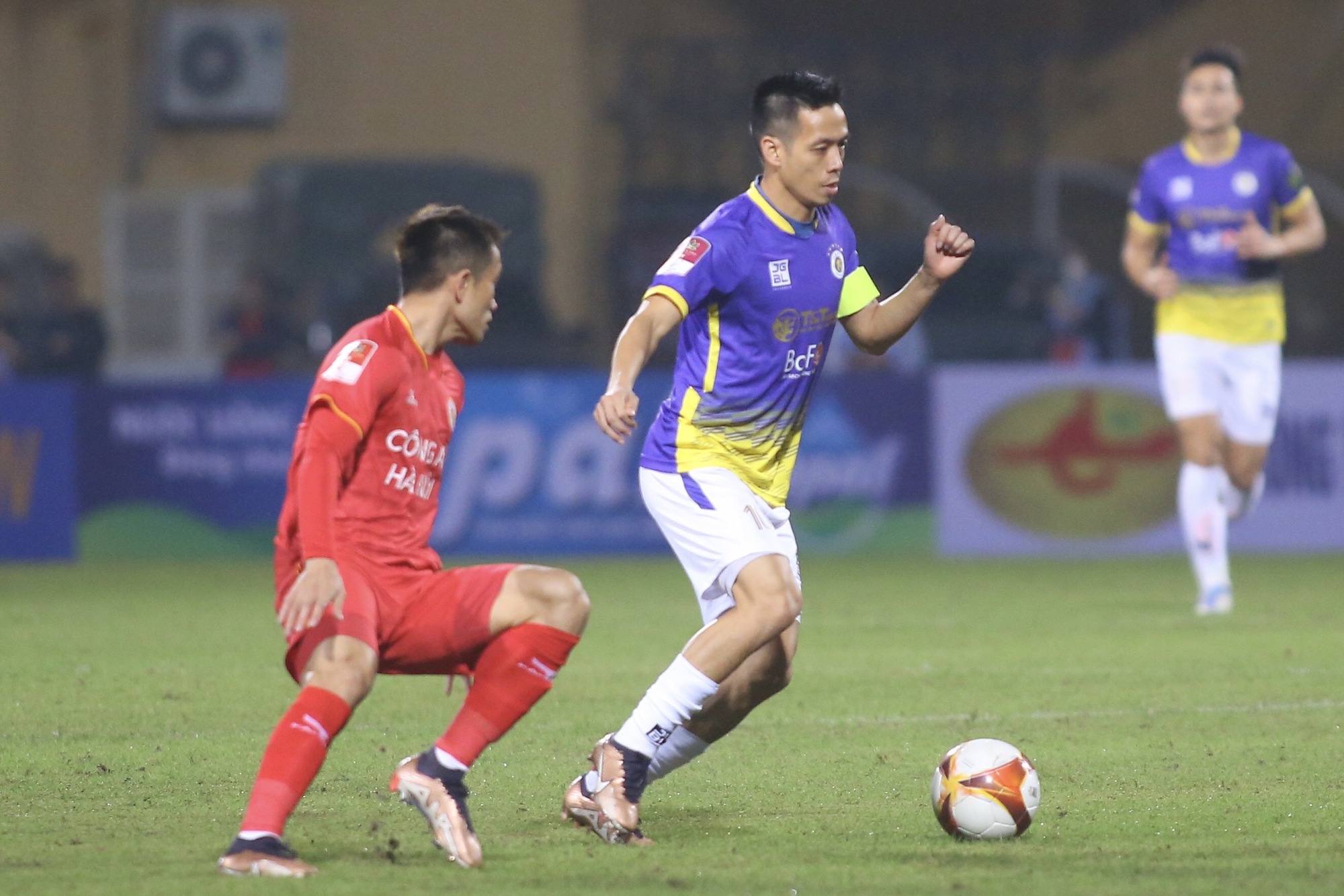 Văn Quyết tỏa sáng, Hà Nội FC thắng đẹp tân binh Công an Hà Nội - Ảnh 4.