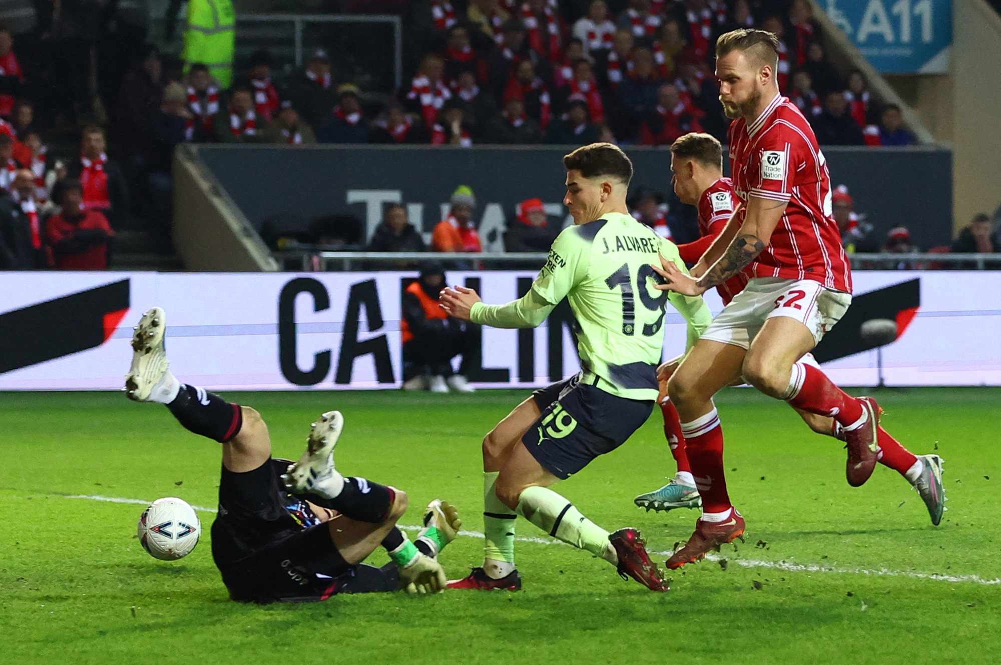 Man City vào tứ kết, các ông lớn Ngoại hạng áp đảo FA Cup - Ảnh 3.