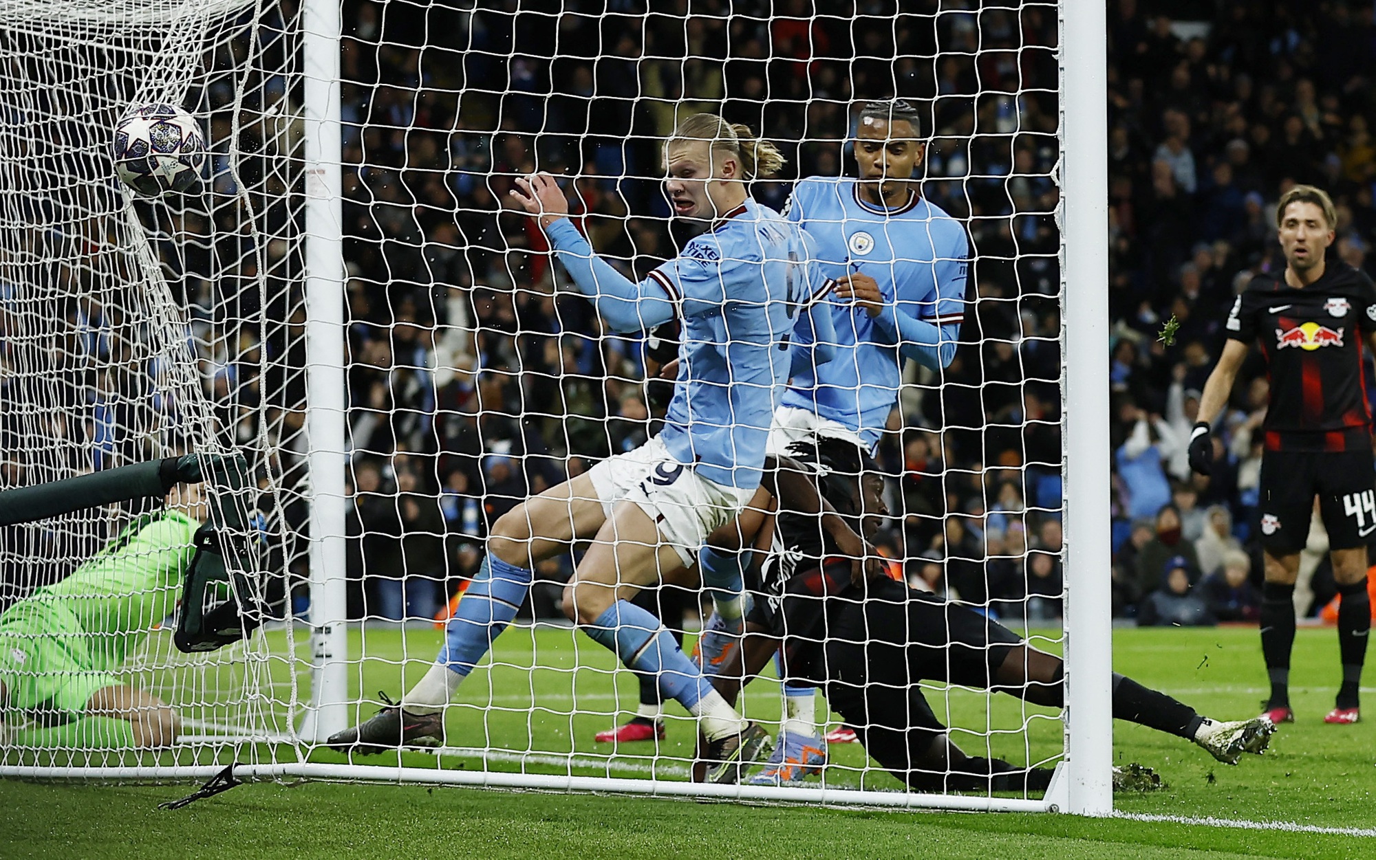 Haaland bùng nổ 5 bàn, Man City thắng hủy diệt RB Leipzig 7-0 - Ảnh 2.