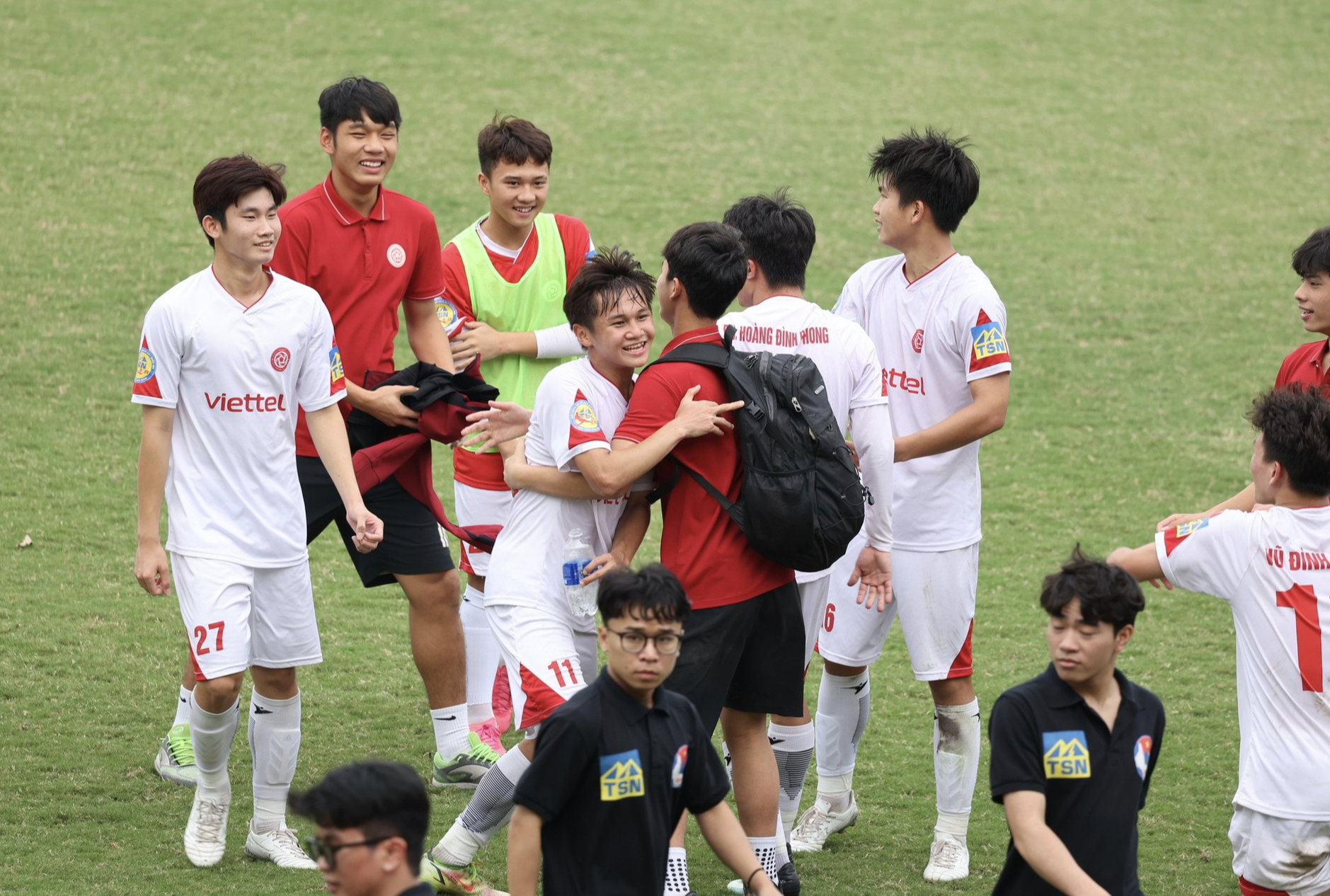 Đánh bại Hồng Lĩnh Hà Tĩnh, U17 Viettel vô địch giải trẻ quốc gia - Ảnh 4.