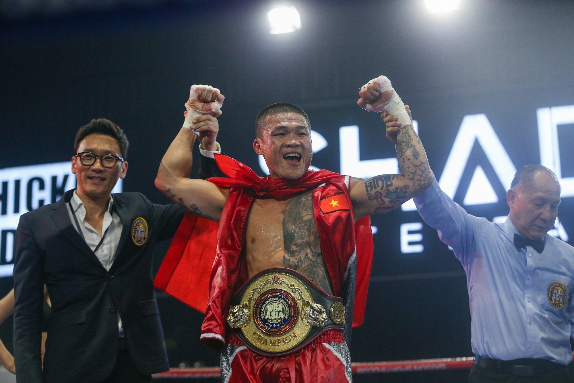 “Nam Vương” Trương Đình Hoàng bảo vệ thành công đai WBA châu Á - Ảnh 1.