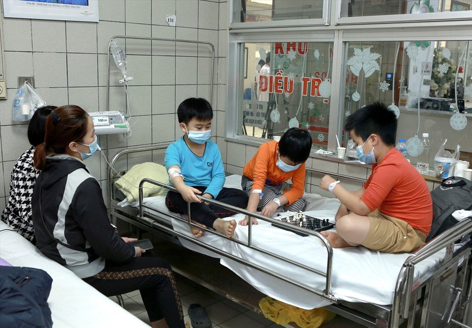 Hơn 50 học sinh nghi ngộ khi dã ngoại: Bác sĩ nhận định nguyên nhân - Ảnh 2. Hơn 50 học sinh nghi ngộ khi dã ngoại: Bác sĩ nhận định nguyên nhân - Ảnh 2.