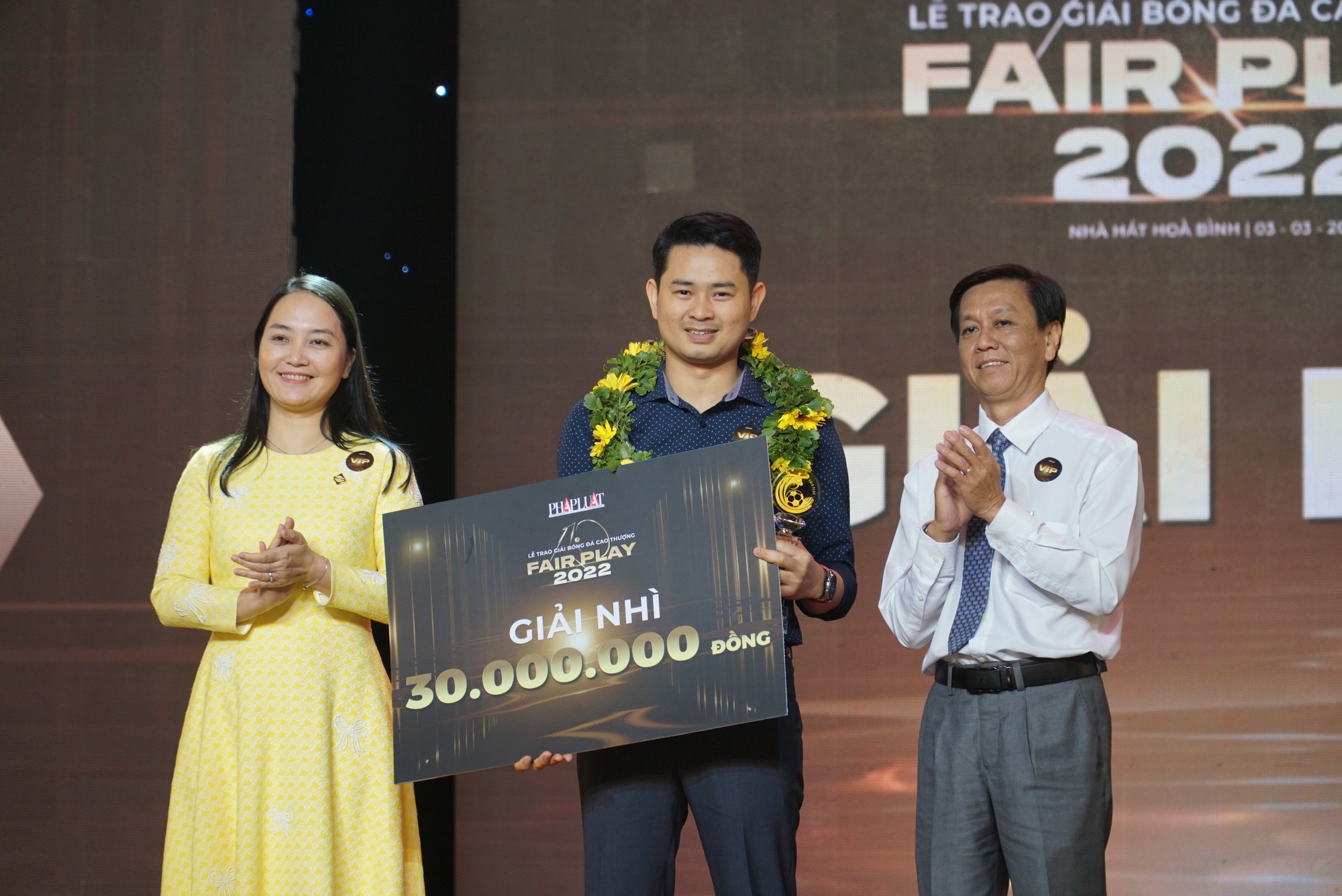 Đội tuyển bóng đá nữ Việt Nam đoạt giải Fair Play 2022 - Ảnh 2.