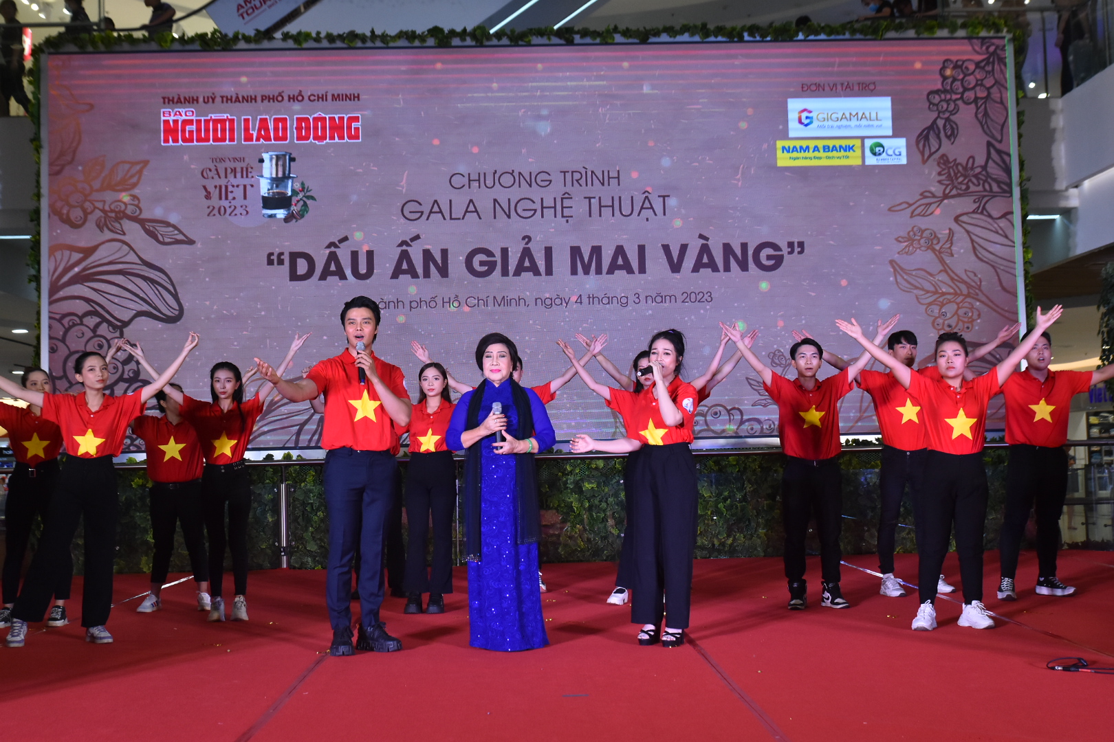 Gala nghệ thuật Dấu ấn Giải Mai Vàng: Trao gửi yêu thương - Ảnh 1.