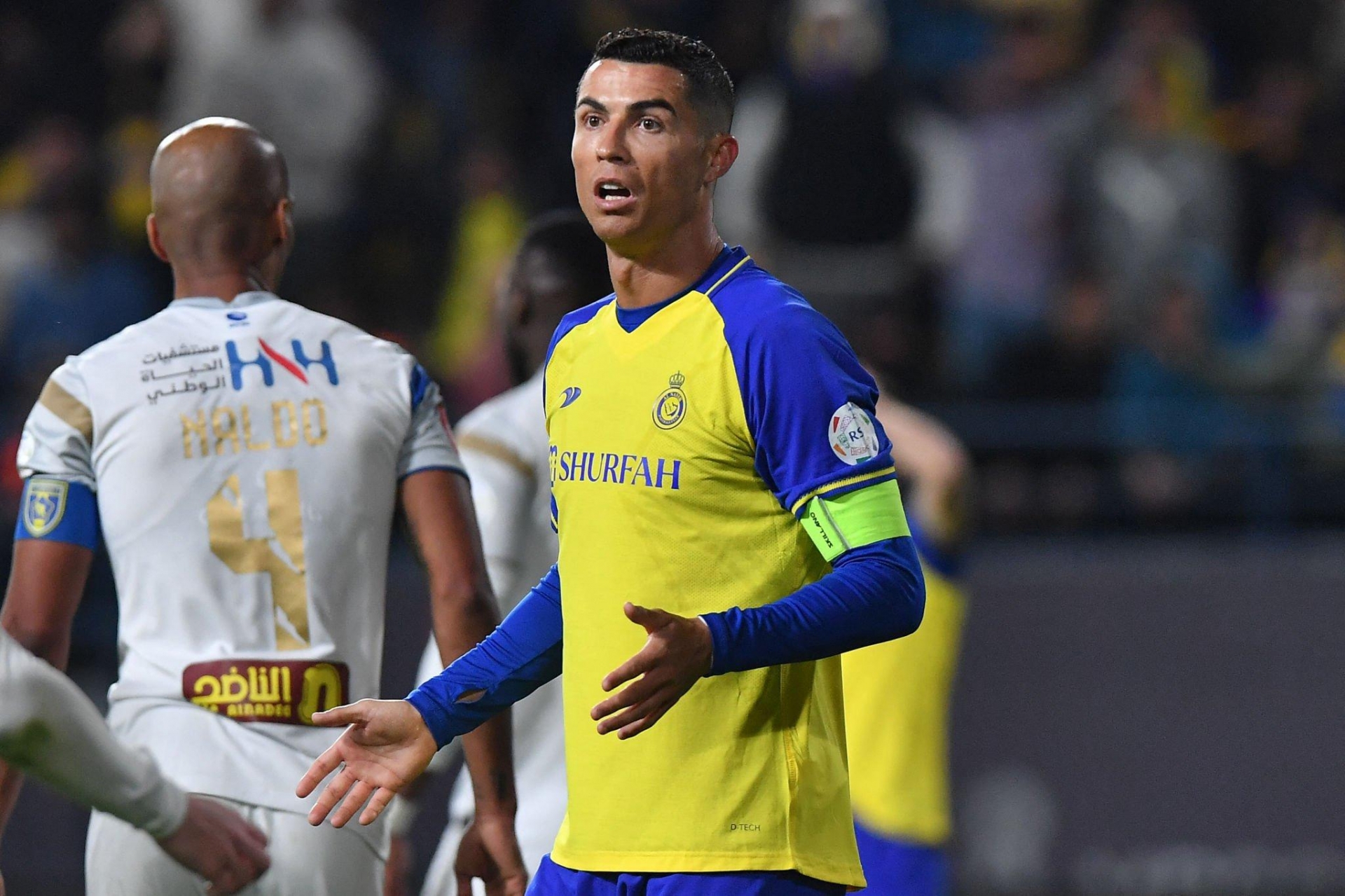 Ronaldo hụt bàn không tưởng, Al Nassr ngược dòng 14 phút bù giờ - Ảnh 2.