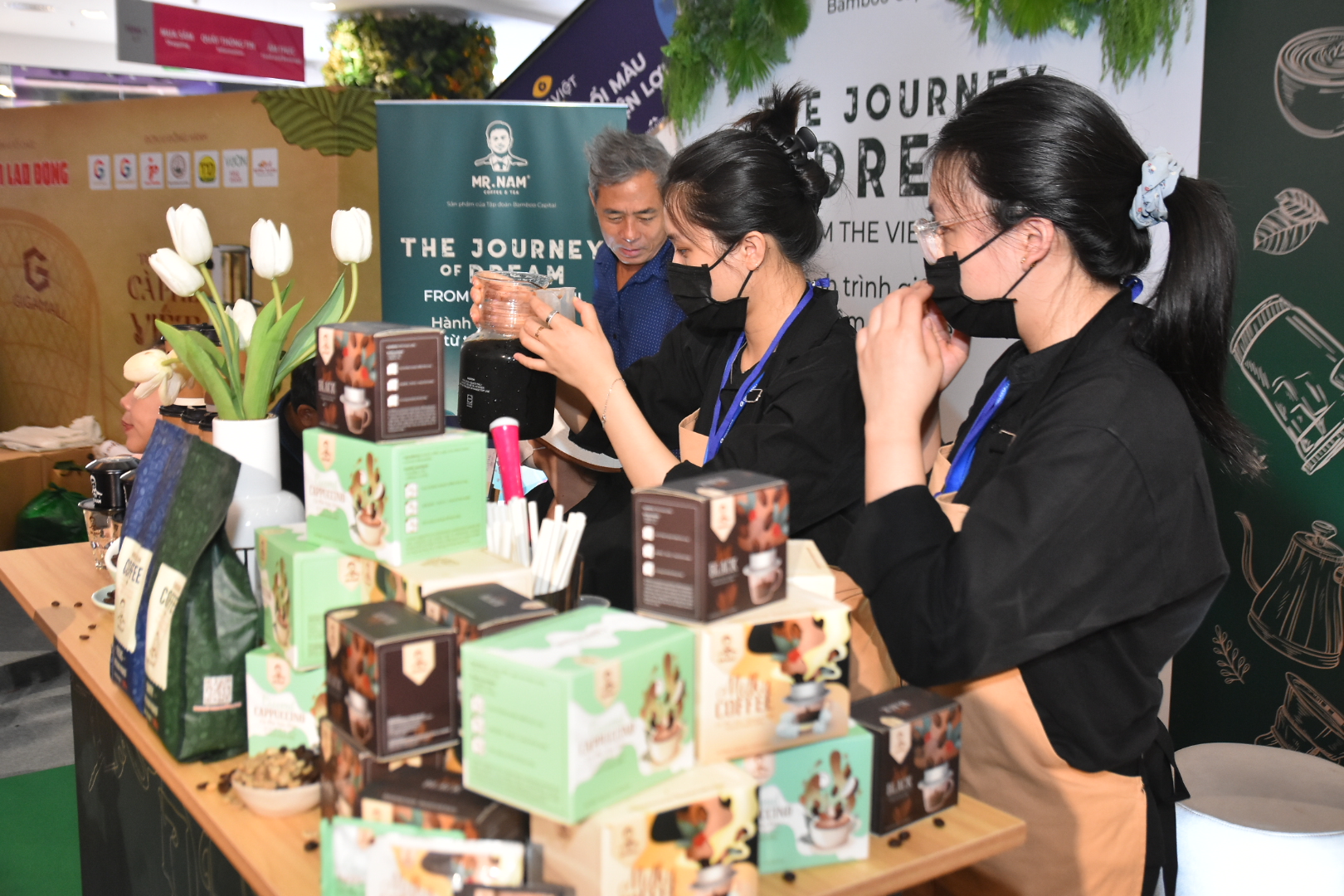 Nhiều sự kiện hấp dẫn đang diễn ra tại ngày hội Tôn vinh cà phê Việt - Ảnh 6.