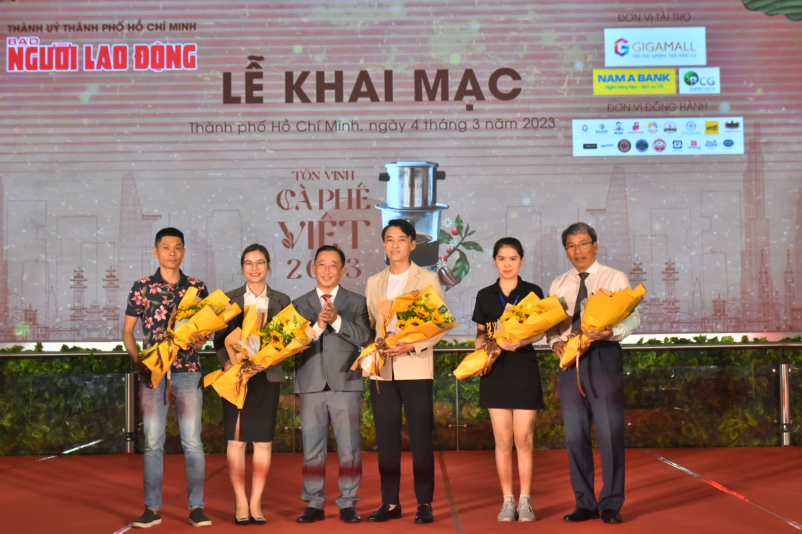 Khai mạc chương trình Tôn vinh cà phê Việt - Ảnh 3.