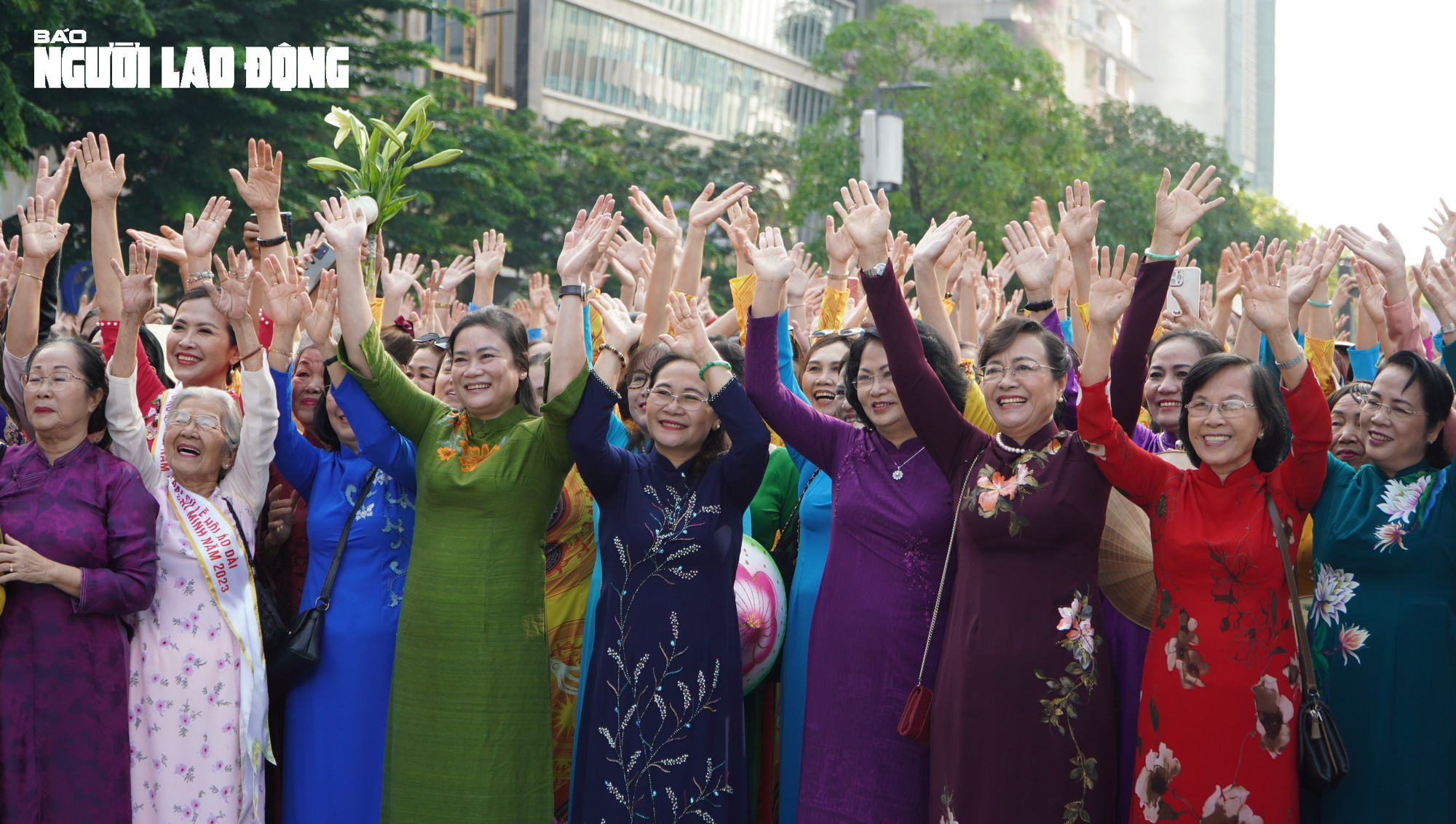 More than 3,000 people perform Ao Dai on the streets of Ho Chi Minh City - Photo 4.