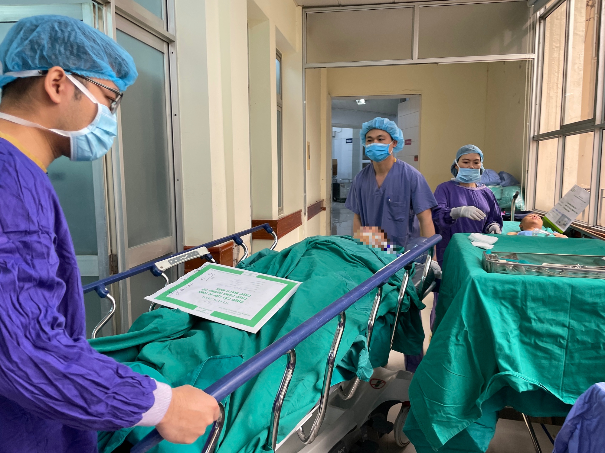 Bí ẩn trong phòng mổ não ở Bệnh viện Việt Đức- Ảnh 16.