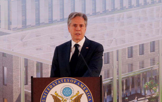 Ngoại trưởng Antony Blinken và Bộ trưởng Bùi Thanh Sơn khởi công trụ sở Đại sứ quán Mỹ - Ảnh 2.