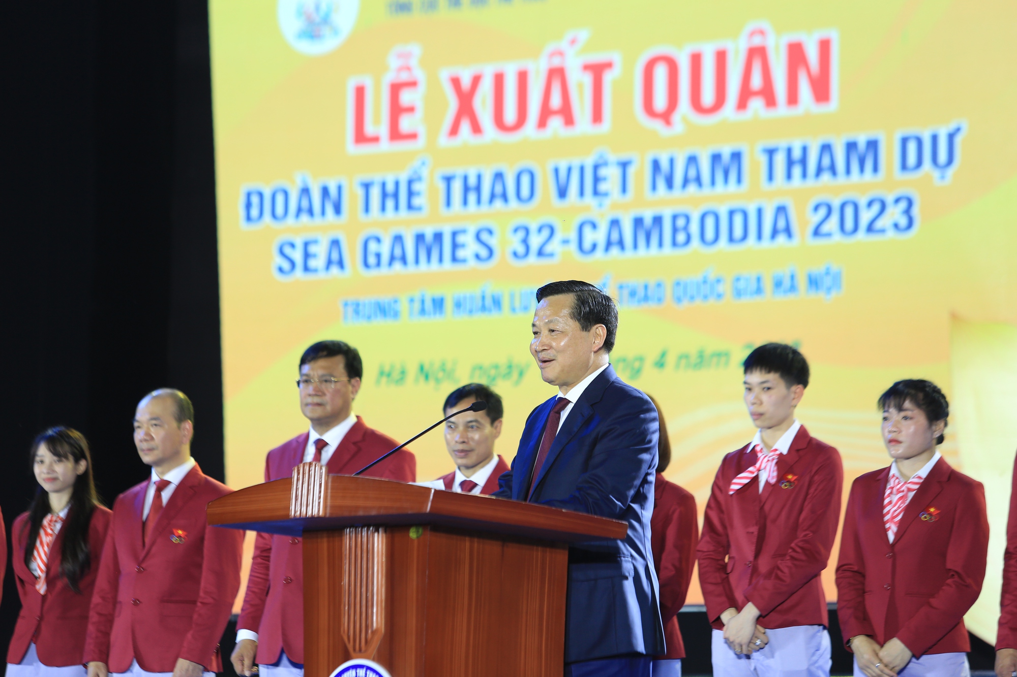 Đoàn Thể thao Việt Nam xuất quân dự SEA Games 32 - Ảnh 1.