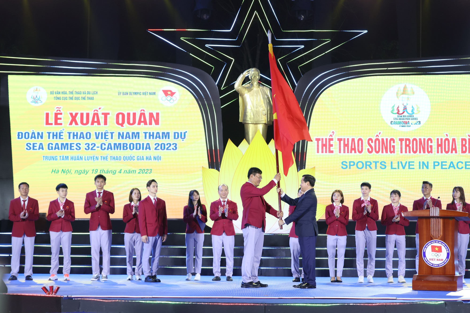 Đoàn Thể thao Việt Nam xuất quân dự SEA Games 32 - Ảnh 9.