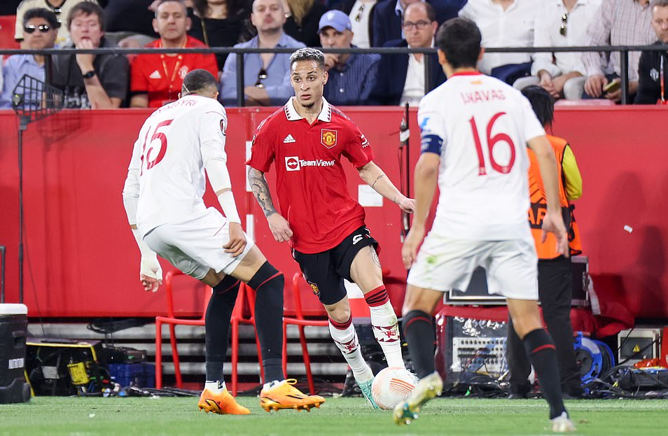 Man United thua tan tác, Sevilla đoạt vé bán kết Europa League - Ảnh 1.