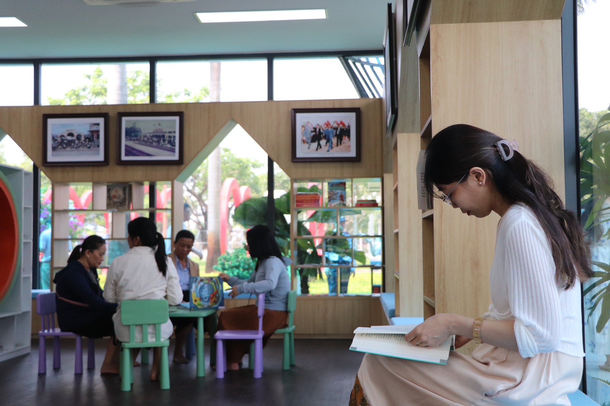 Ngắm thư viện số cộng đồng đầu tiên của cả nước ở Quảng Nam - Ảnh 16.
