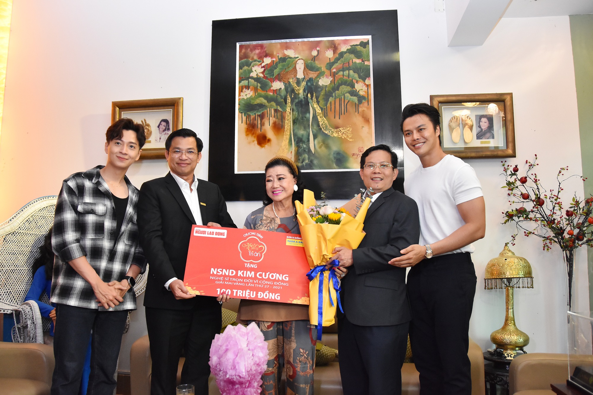 8-chop 1 diamond 8-chot 1 kim cuong