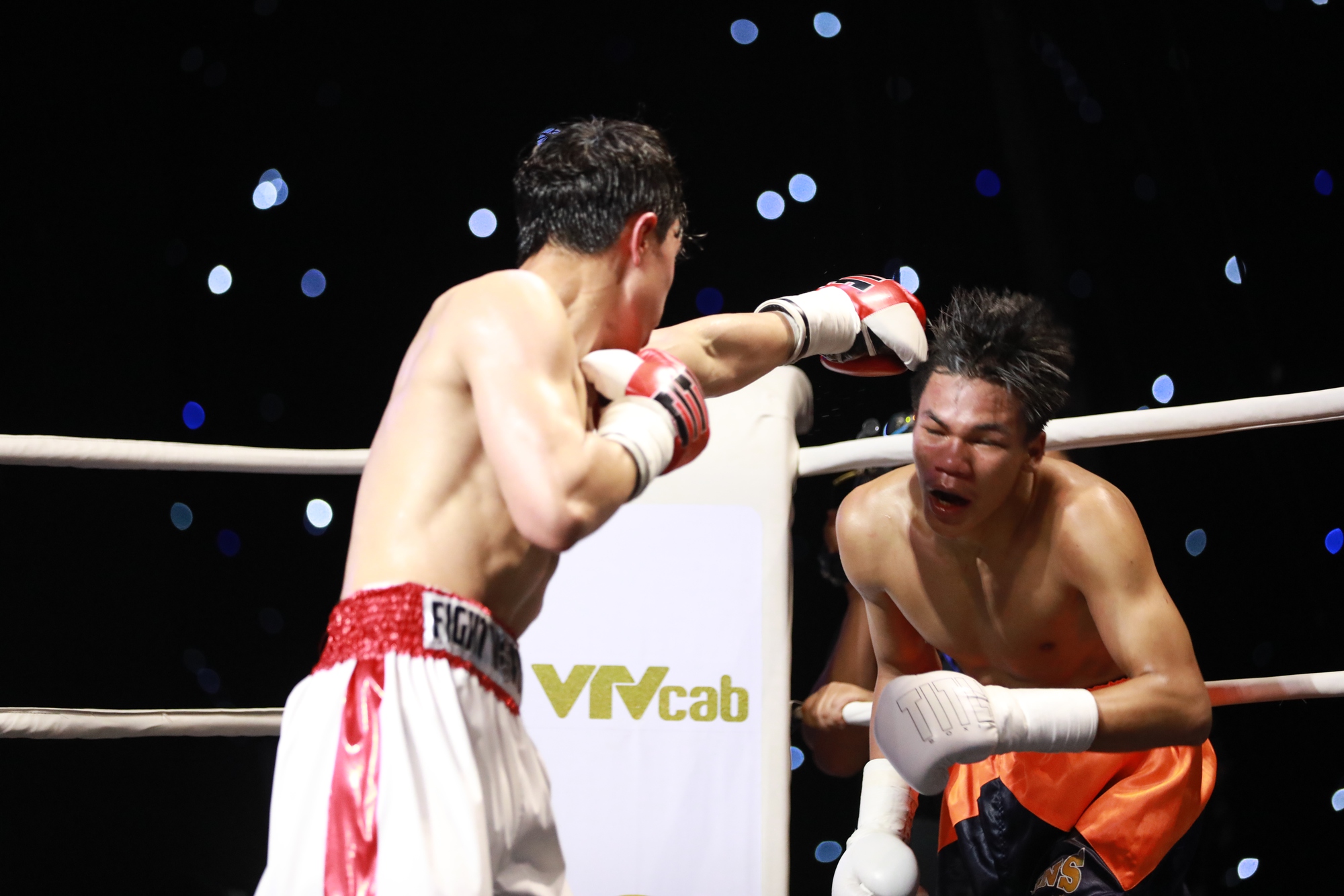 WBO Chapter 3 The Rising Stars: Nguyễn Văn Hải thắng sốc võ sĩ Trung Quốc - Ảnh 8.