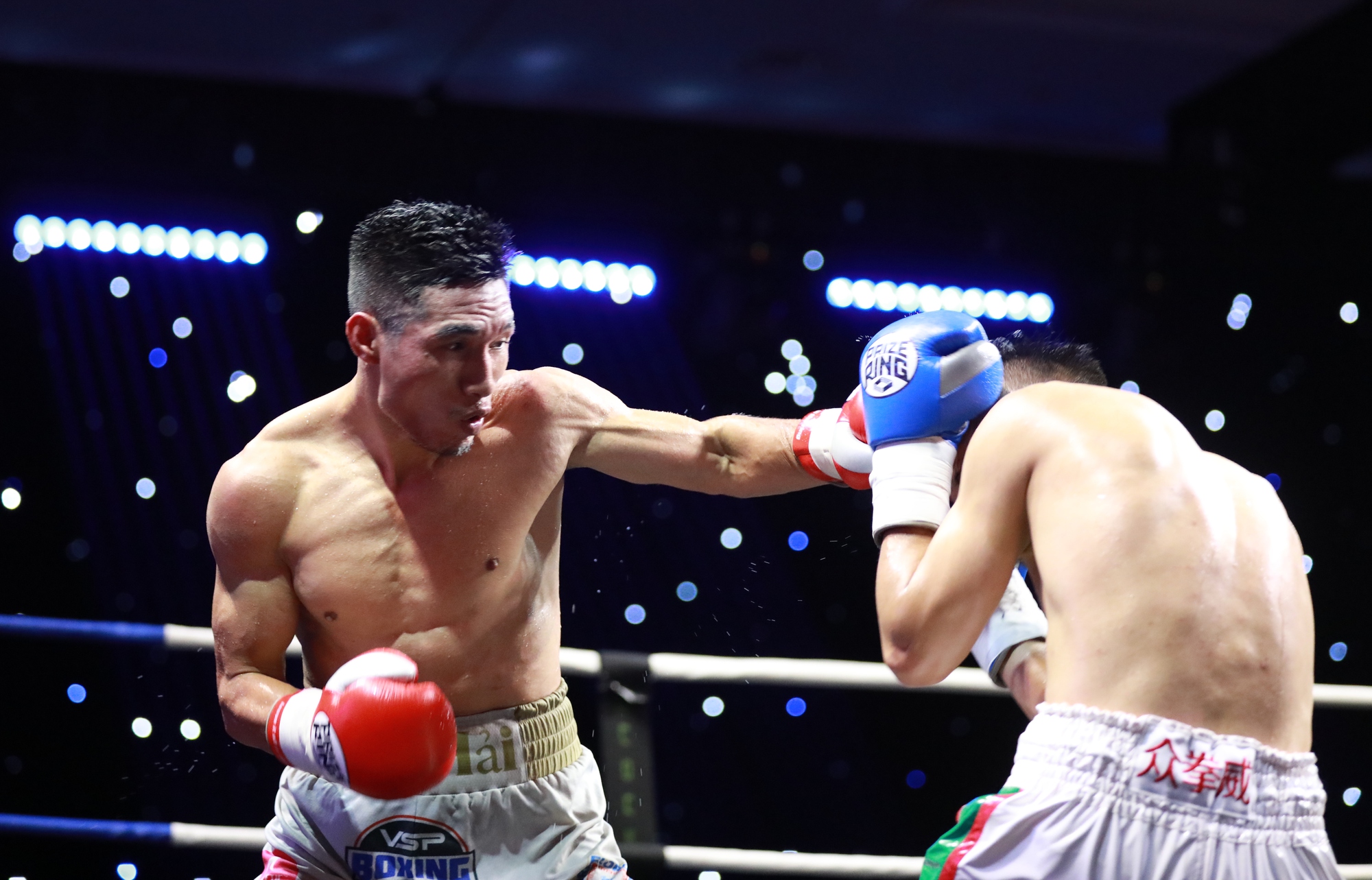 WBO Chapter 3 The Rising Stars: Nguyễn Văn Hải thắng sốc võ sĩ Trung Quốc - Ảnh 3.