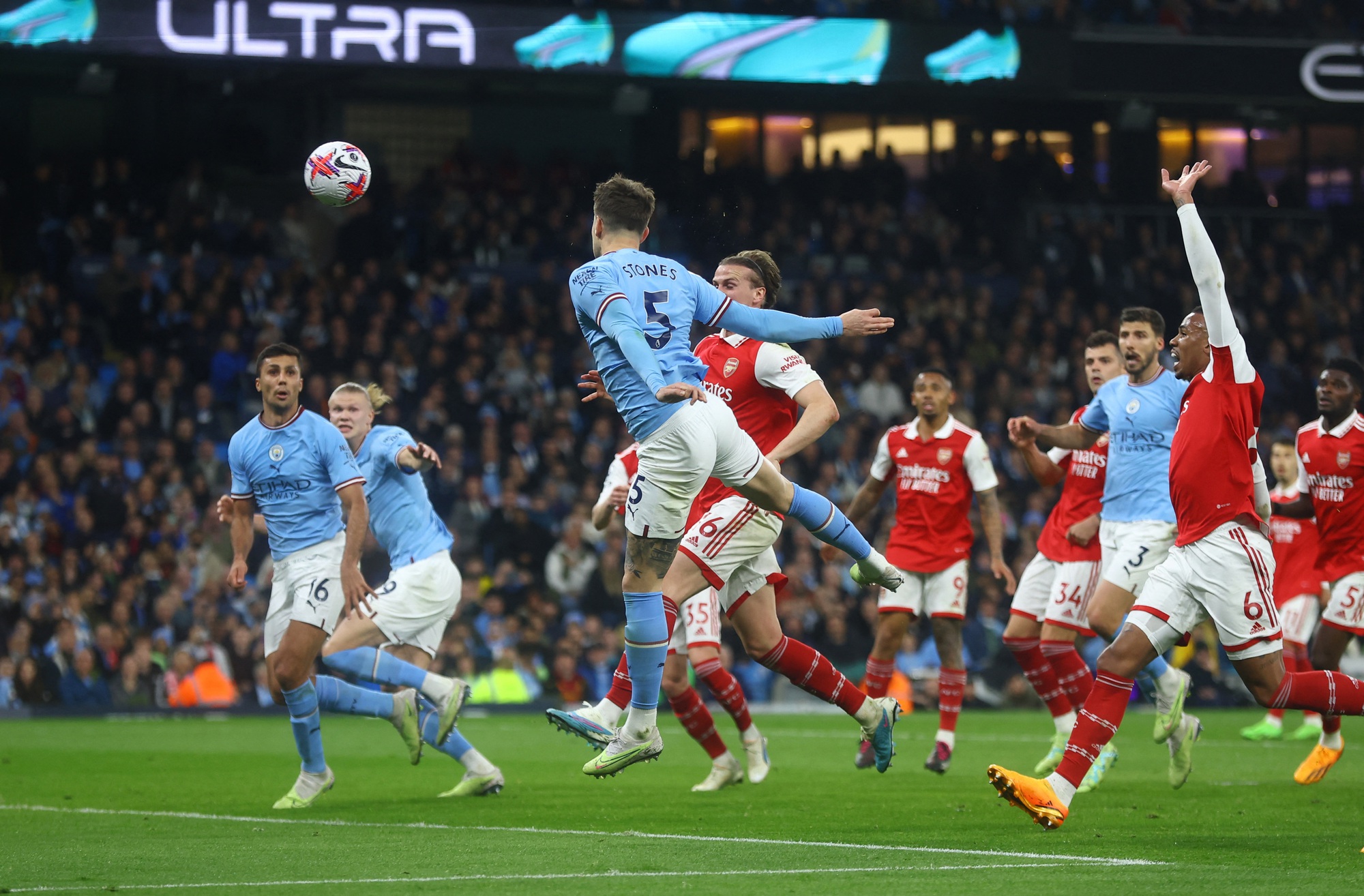 Thua chung kết sớm với Man City 1-4, Arsenal mong manh giấc mơ vô địch - Ảnh 3.