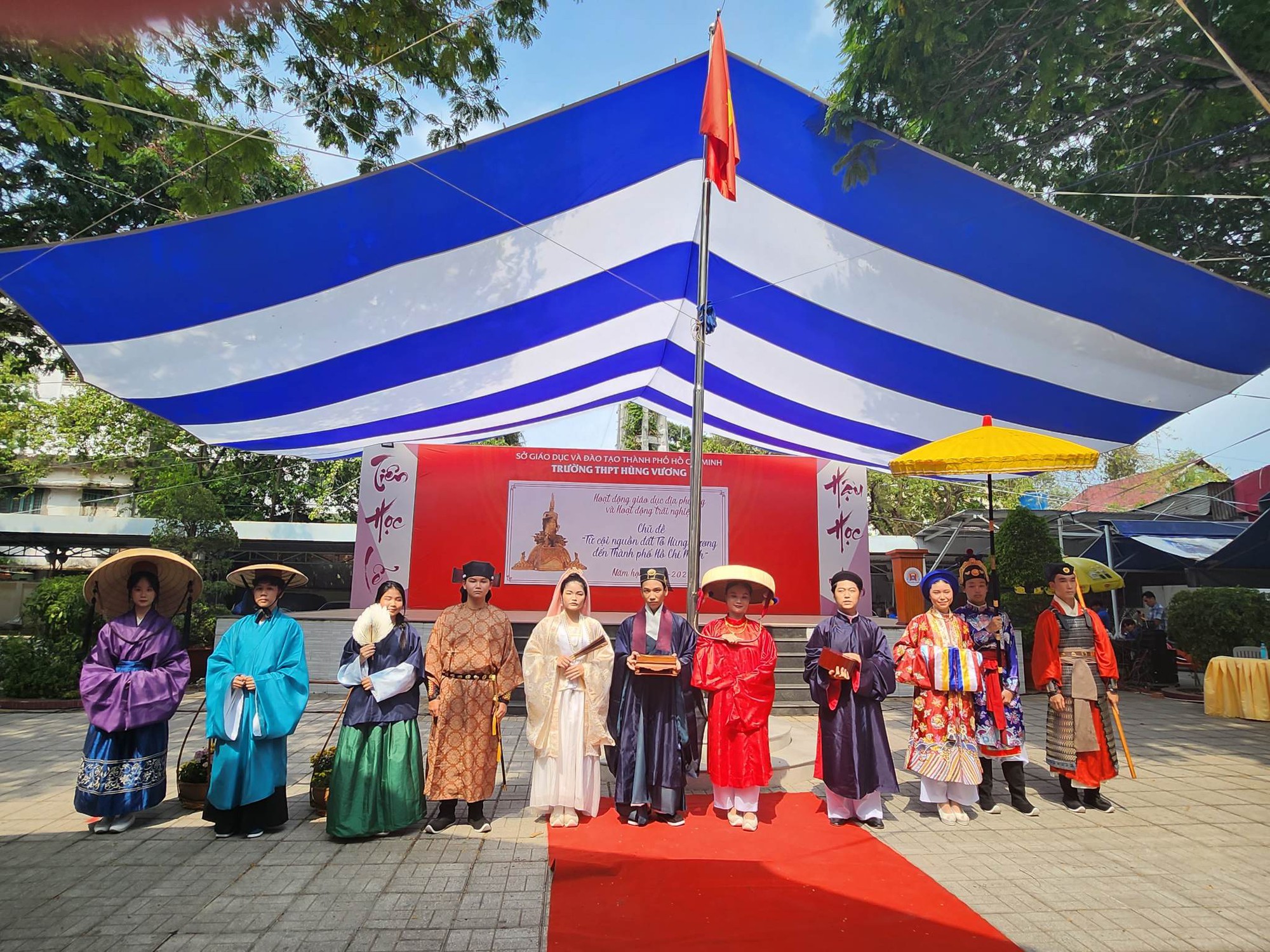 Độc đáo 2.000 học sinh Trường THPT Hùng Vương làm đại sứ du lịch   - Ảnh 6.
