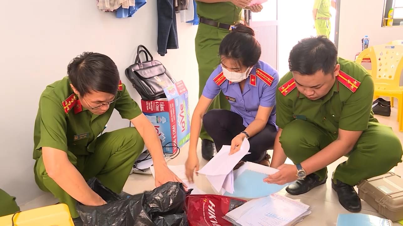 Thông tin bất ngờ vụ nhiều cán bộ thanh tra bị bắt ở Bà Rịa - Vũng Tàu - Ảnh 2.