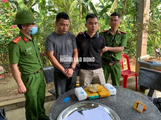 Bắt vụ vận chuyển ma túy số lượng cực lớn ở Quảng Bình - Ảnh 1.