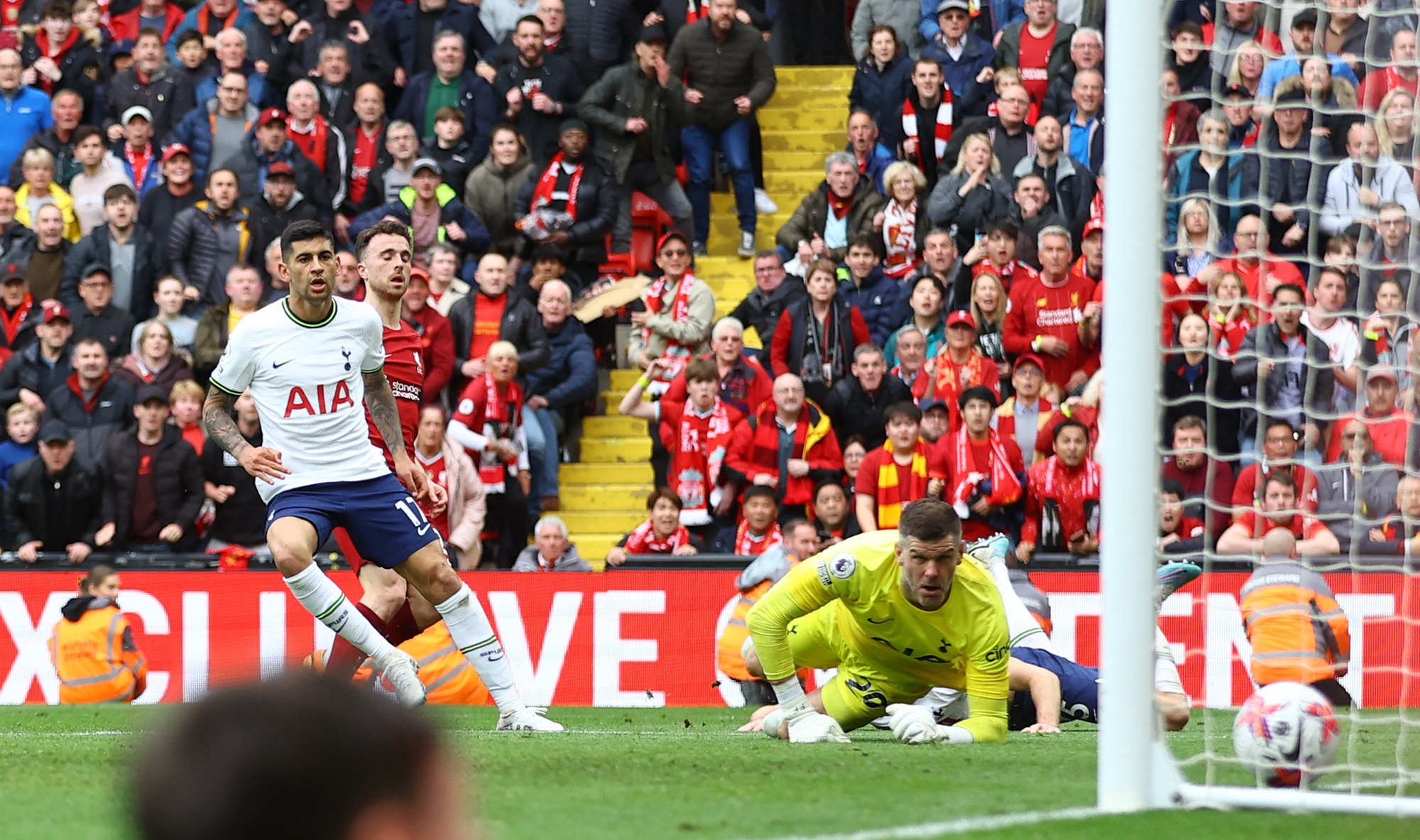 Thắng nghẹt thở Tottenham, Liverpool tăng tốc cuộc đua Top 4 - Ảnh 7.