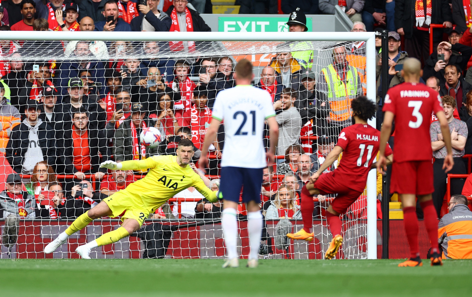 Thắng nghẹt thở Tottenham, Liverpool tăng tốc cuộc đua Top 4 - Ảnh 3.