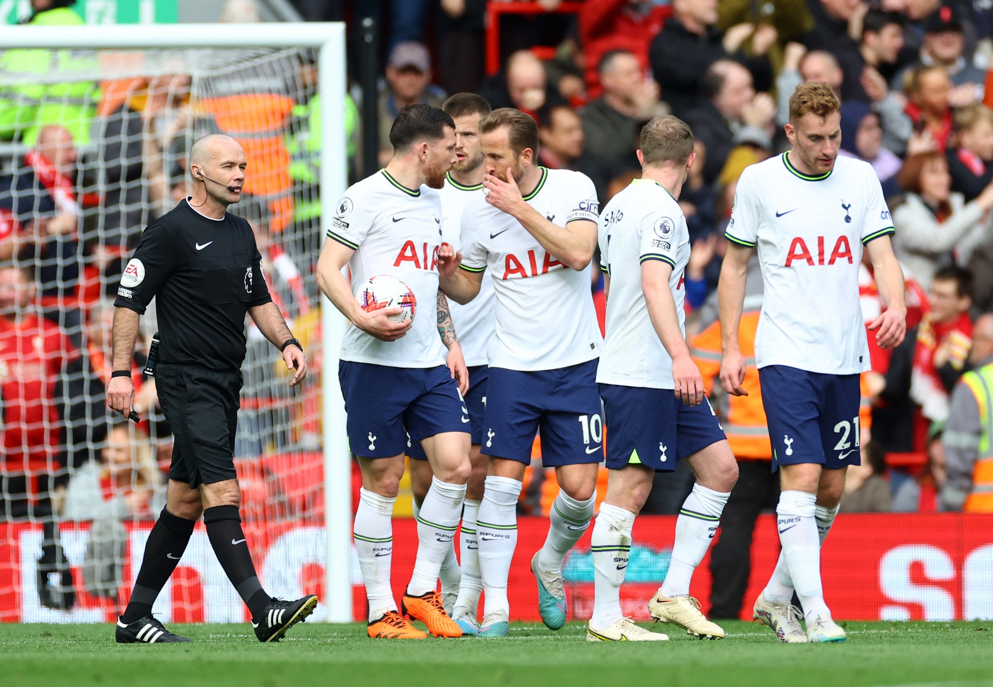 Thắng nghẹt thở Tottenham, Liverpool tăng tốc cuộc đua Top 4 - Ảnh 8.
