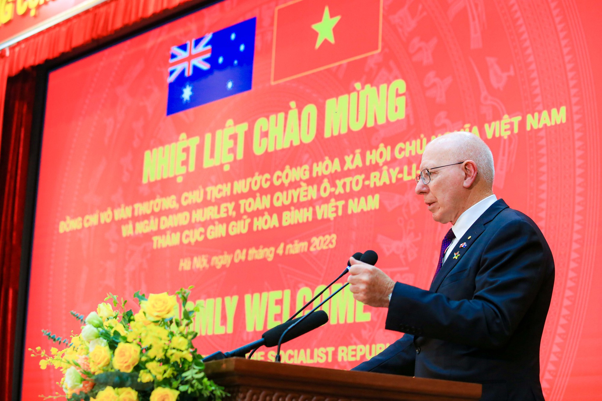 Chủ tịch nước Võ Văn Thưởng và Toàn quyền Úc thăm Cục Gìn giữ hòa bình Việt Nam - Ảnh 3.