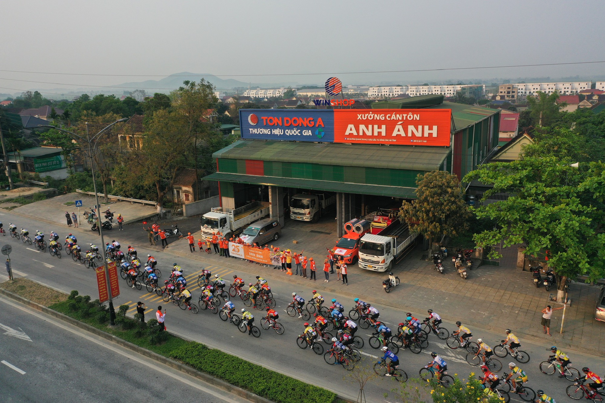 Văn Bình về nhất chặng đua dài nhất Cúp truyền hình TP HCM - Tôn Đông Á 2023 - Ảnh 2.