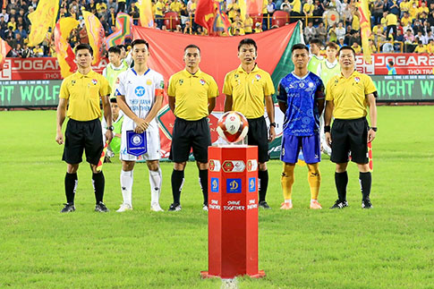 "Vua áo đen" Trương Hồng Vũ vắng mặt ở vòng 6 V-League 2023