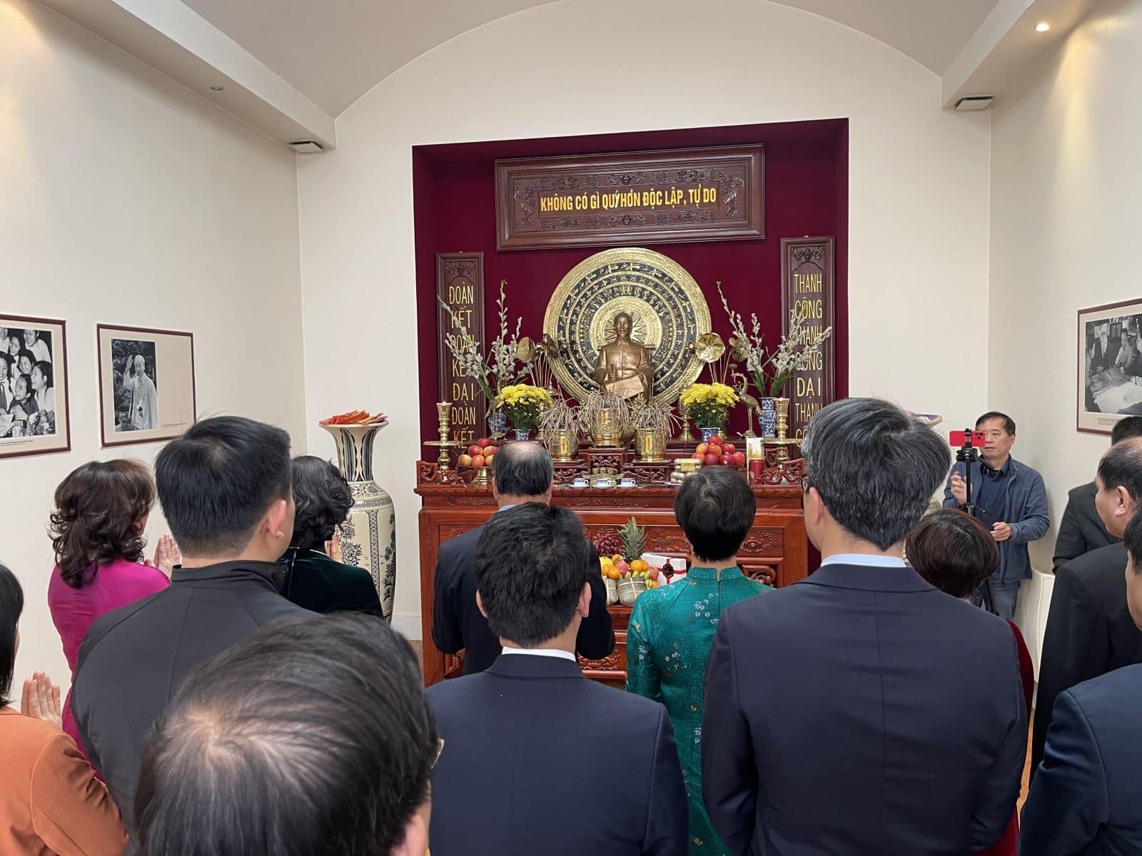 Giỗ tổ Hùng Vương, kỷ niệm ngày 30-4 ở nước ngoài - Ảnh 6.