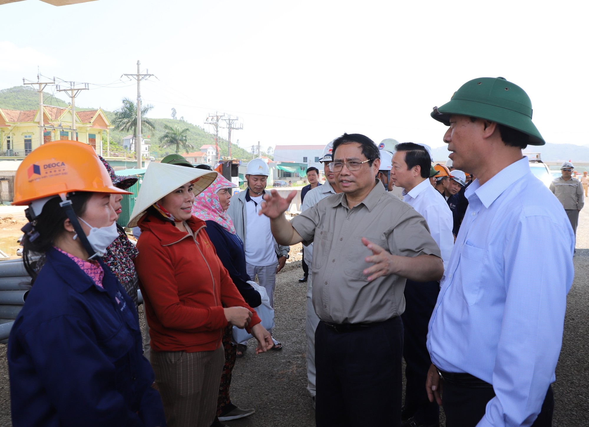 Thủ tướng Phạm Minh Chính kiểm tra tiến độ thi công dự án cao tốc Bắc – Nam