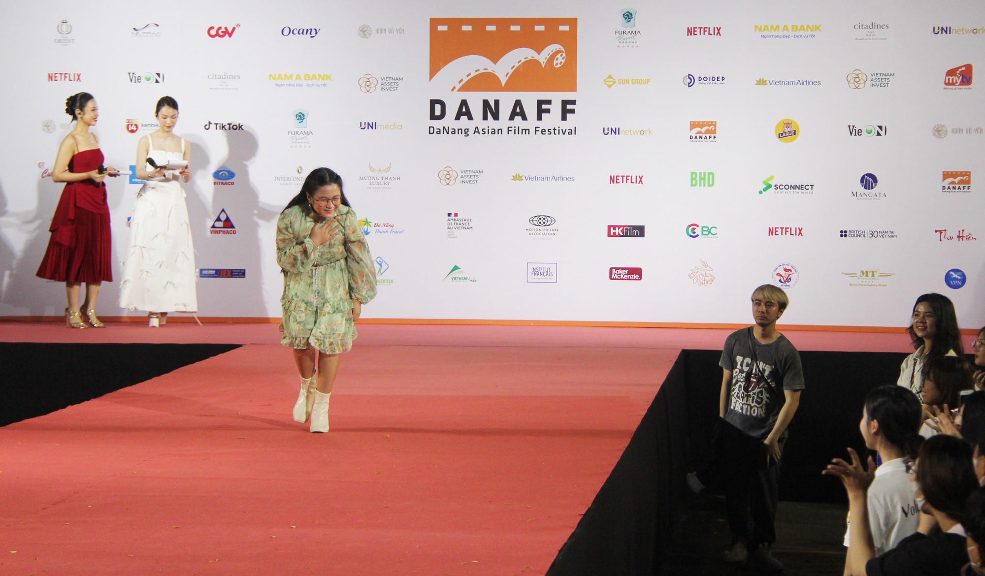 Diễn viên Nhà bà Nữ, Bố Già tham dự Liên hoan phim DANAFF I - Ảnh 5.