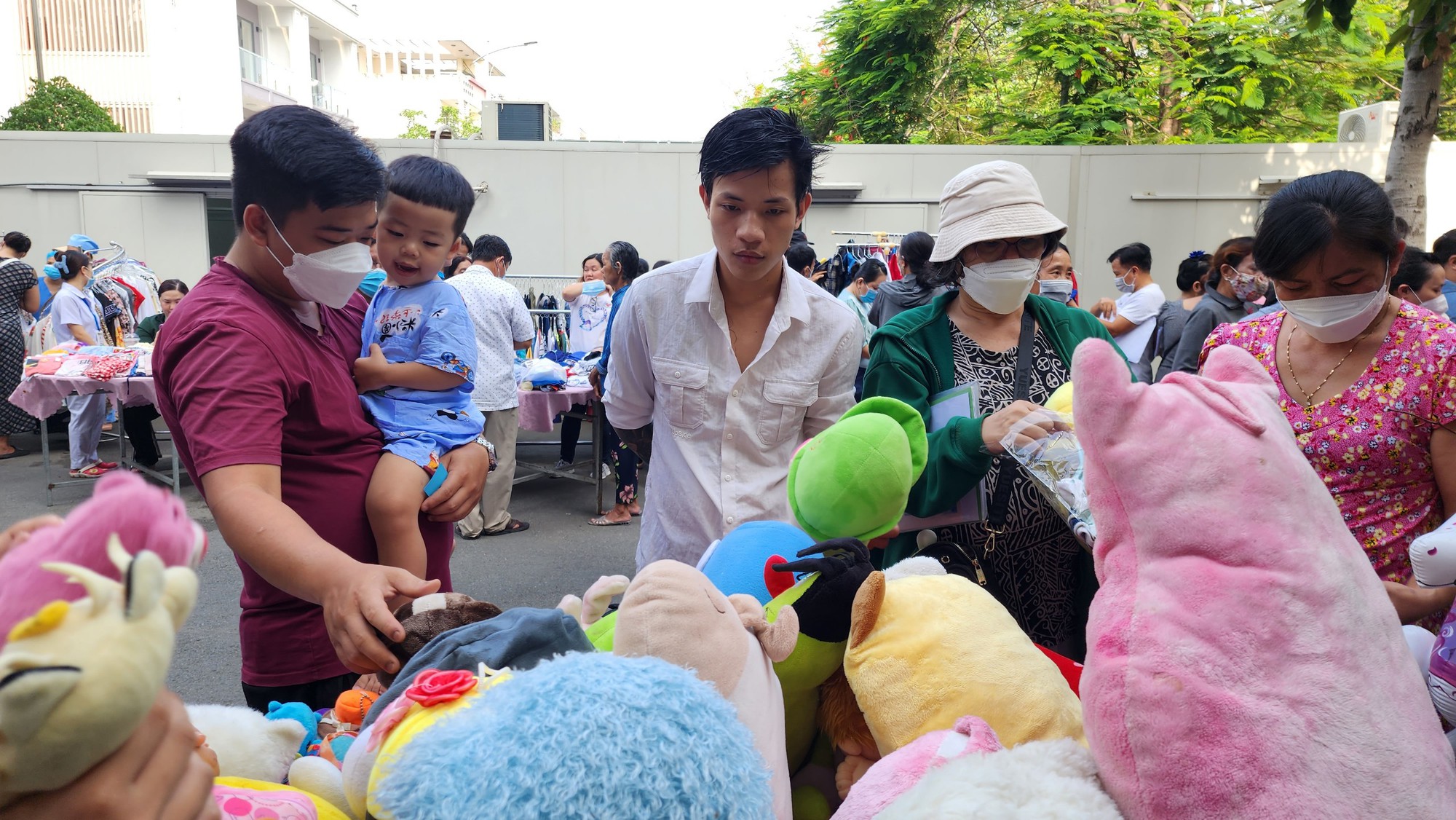 Lần đầu tiên tôi mua đồ trong bệnh viện mà không mất tiền - Ảnh 5.