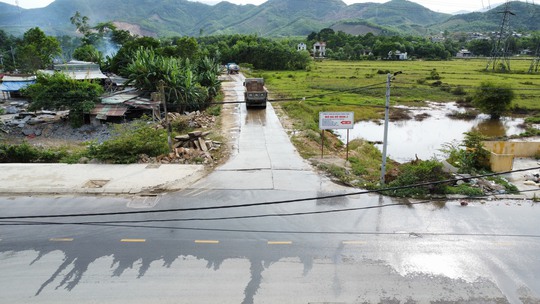 Đà Nẵng: Doanh nghiệp mở rộng đường vào khai thác mỏ, huyện tìm không ra hồ sơ - Ảnh 5.