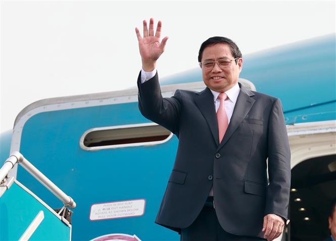 Thủ tướng Phạm Minh Chính lên đường dự Hội nghị thượng đỉnh G7 mở rộng - Ảnh 3.