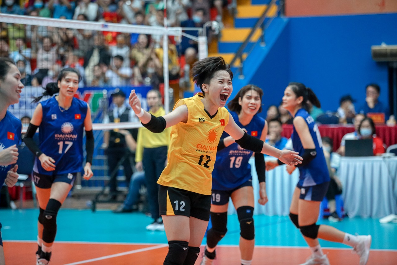 Ngược dòng chung kết AVC Cup, tuyển nữ Việt Nam lần đầu vô địch ...