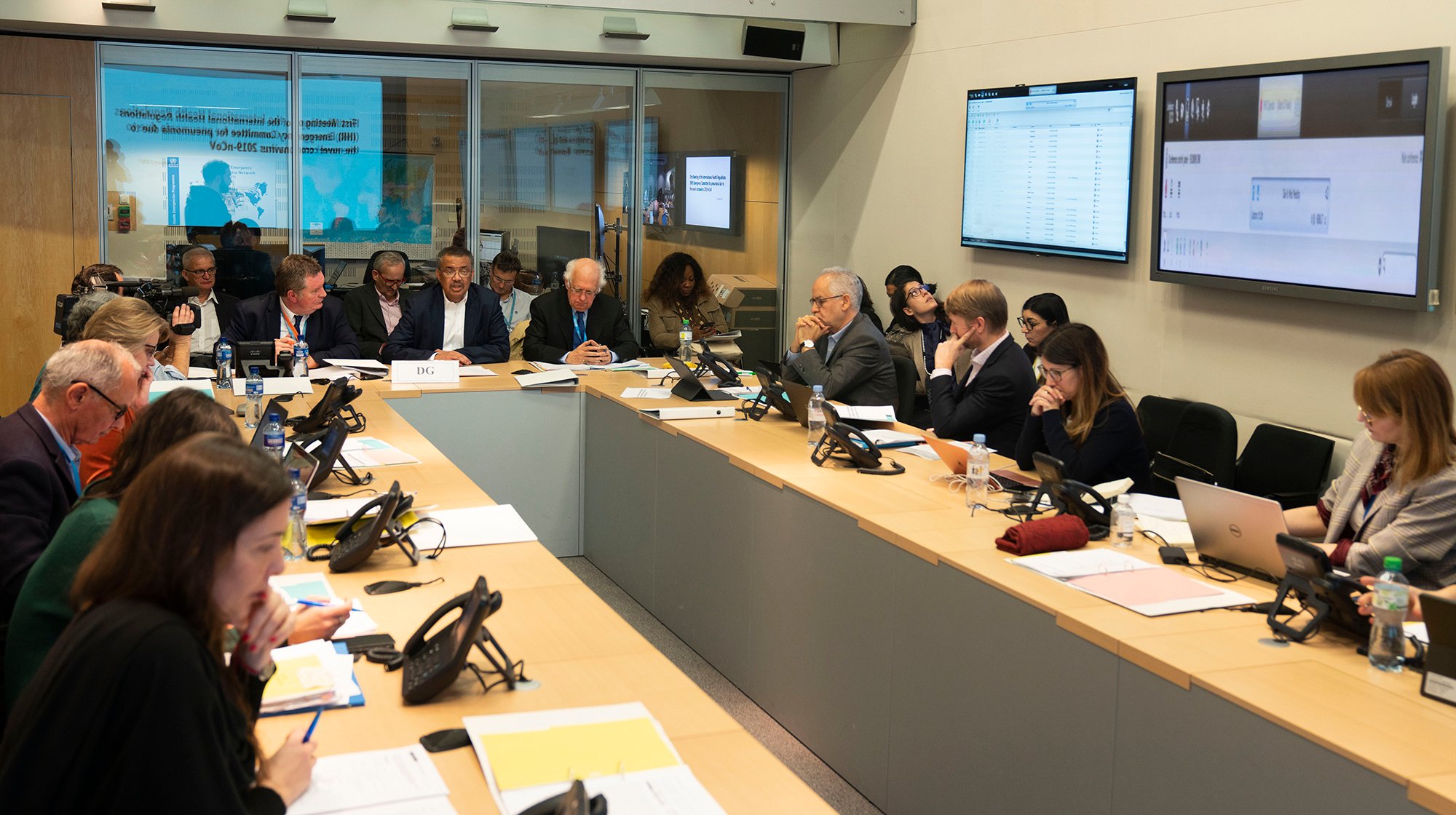 WHO triệu tập ủy ban khẩn cấp, bàn việc kết thúc đại dịch COVID-19 - Ảnh 1. WHO triệu tập ủy ban khẩn cấp, bàn việc kết thúc đại dịch COVID-19 - Ảnh 1.