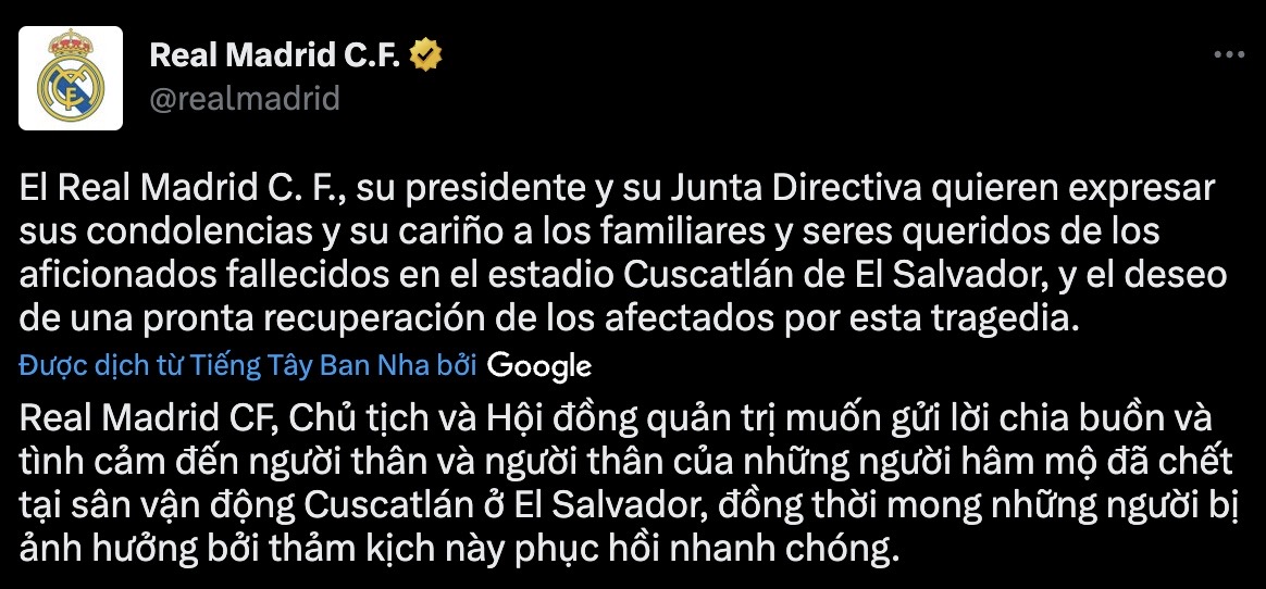 Chen lấn, giẫm đạp để vào sân vận động, ít nhất 12 người chết - Ảnh 3.