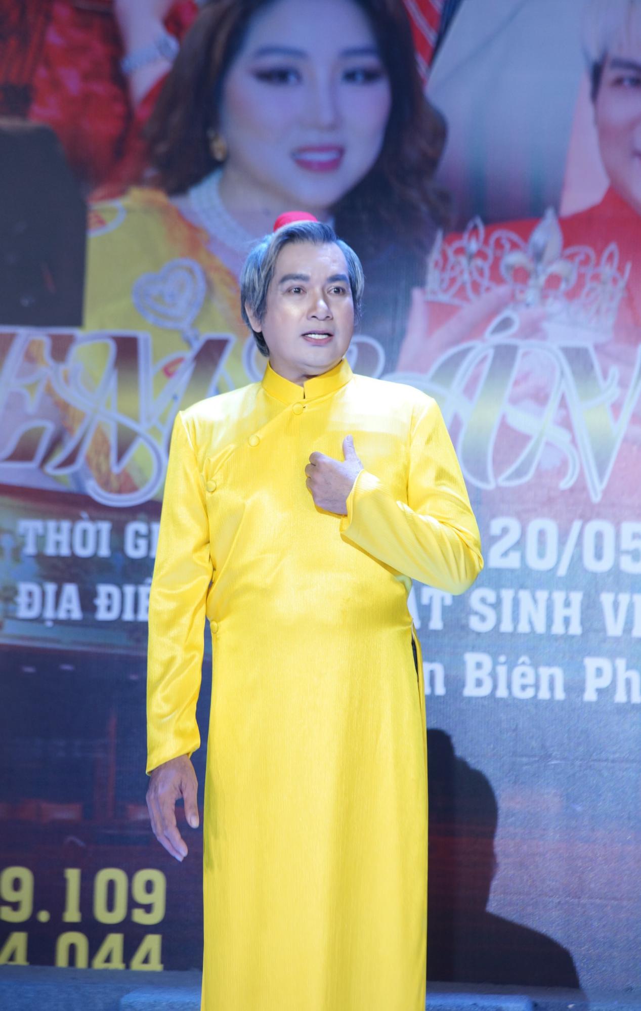 Regisseur Thanh Quynh hat die Halbfinalnacht des Cinema and Stage Talent 2023 erfolgreich organisiert – Foto 2. Đạo diễn Thanh Quỳnh tổ chức thành công đêm bán kết Tài năng sân khấu điện ảnh 2023 - Ảnh 2.