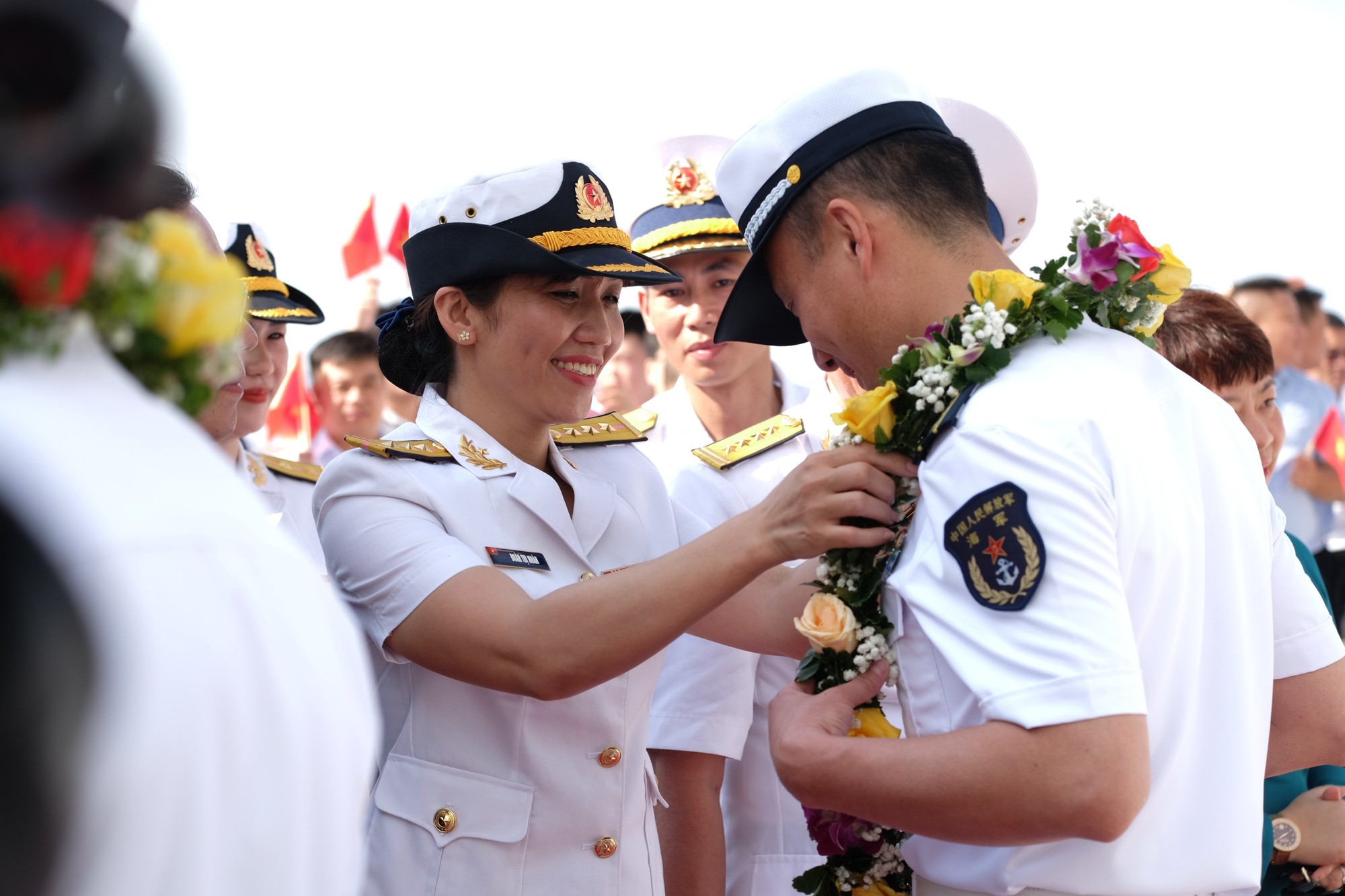 Tàu huấn luyện Hải quân Trung Quốc thăm Đà Nẵng - Ảnh 7.