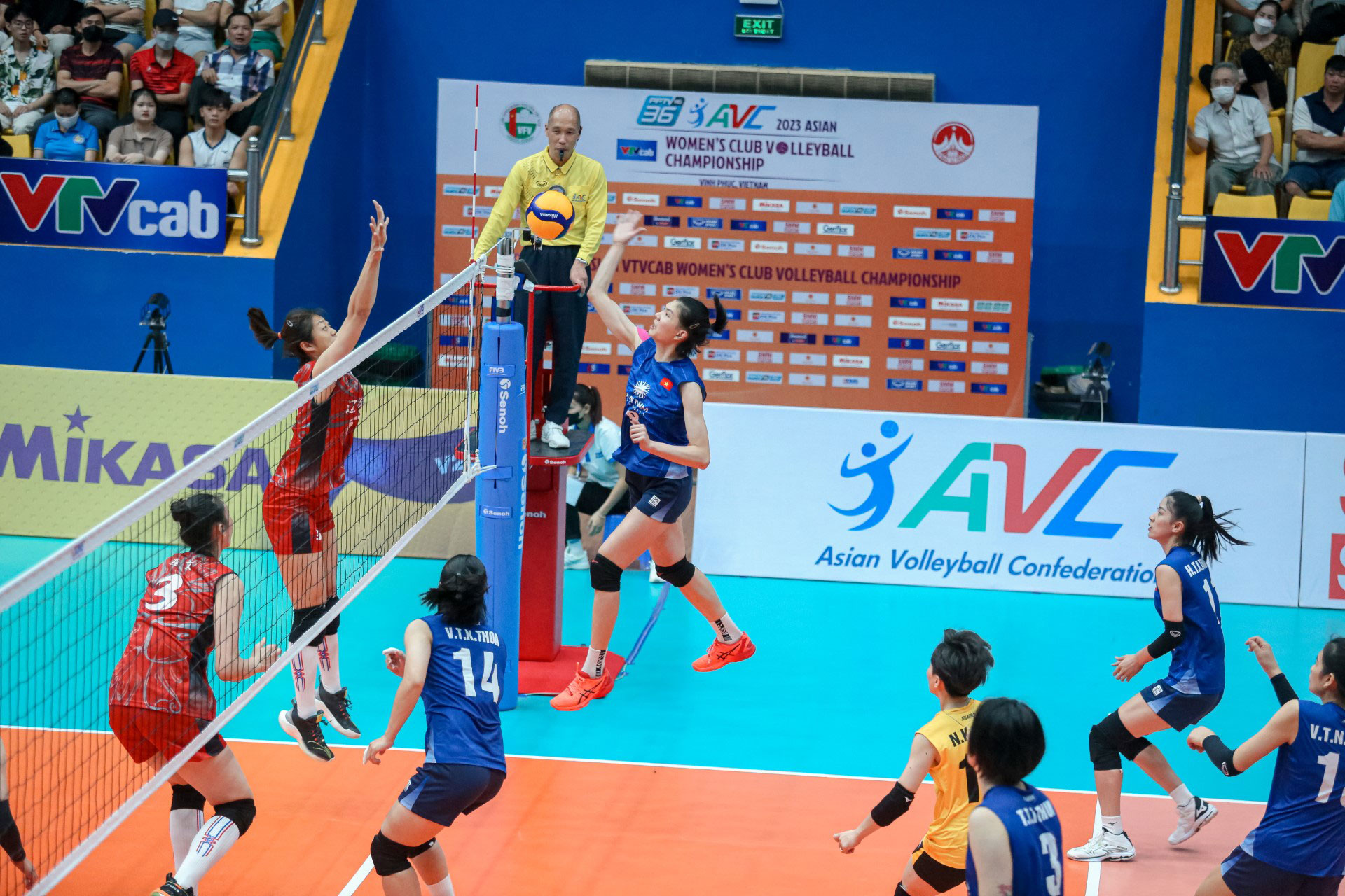 Bóng chuyền nữ Việt Nam tham dự AVC Challenger Cup - Ảnh 1.