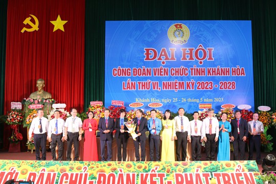 Công đoàn Viên chức Khánh Hòa giới thiệu 561 đoàn viên ưu tú cho Đảng bồi dưỡng - Ảnh 3.