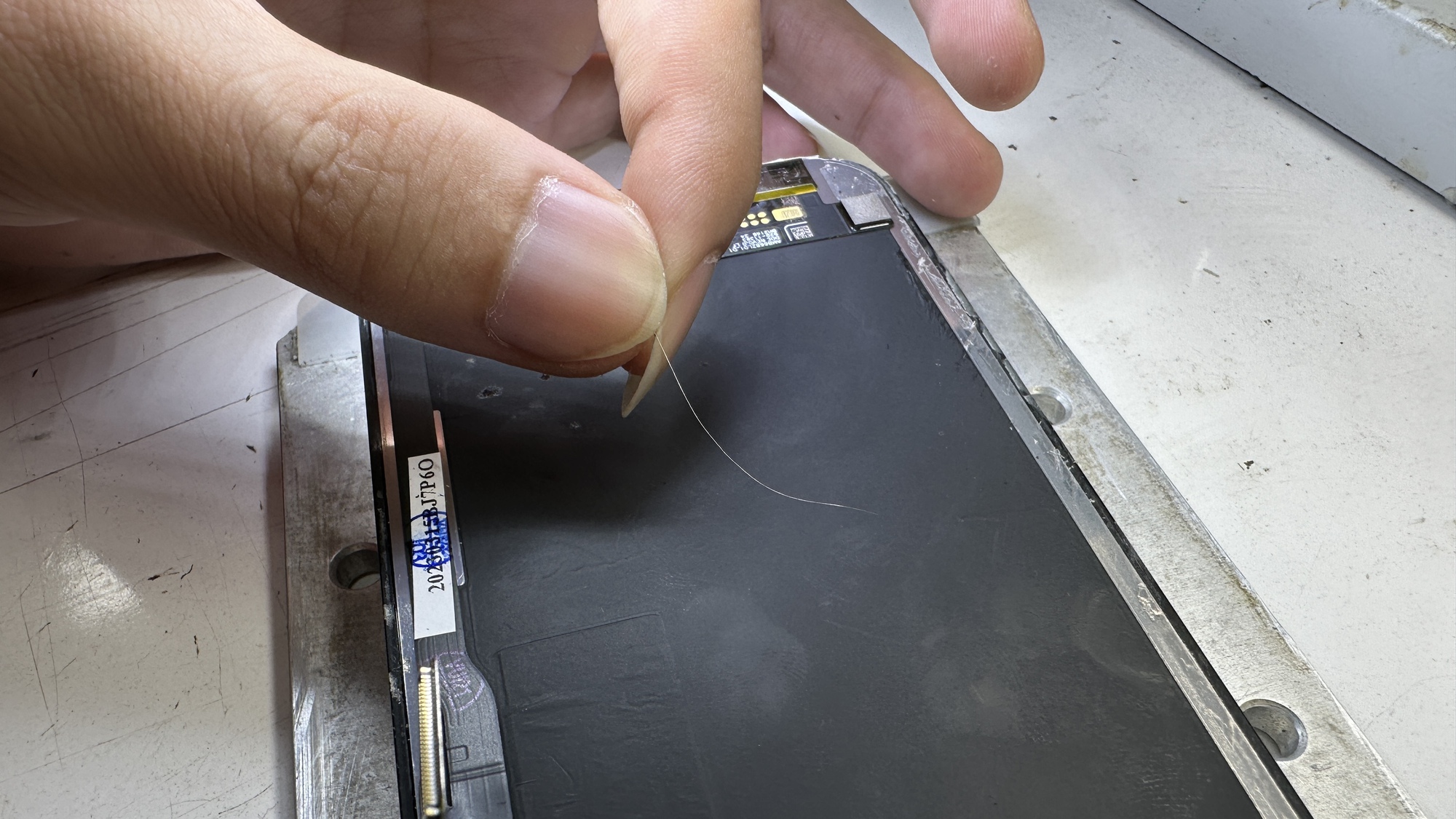 Tin vui cho người dùng iPhone 13 Pro/Pro Max bị lỗi màn hình - Ảnh 2. Tin vui cho người dùng iPhone 13 Pro/Pro Max bị lỗi màn hình - Ảnh 2.