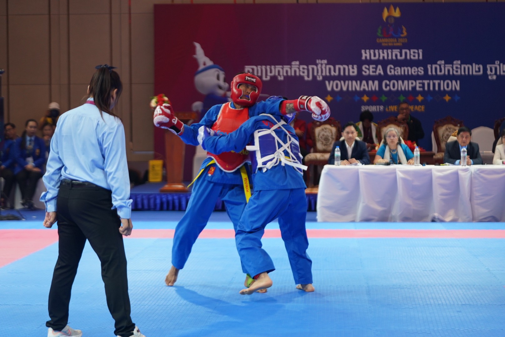 Nhật ký SEA Games 32 ngày 6-5: Nguyễn Thị Thanh Phúc giành vàng đi bộ - Ảnh 30.