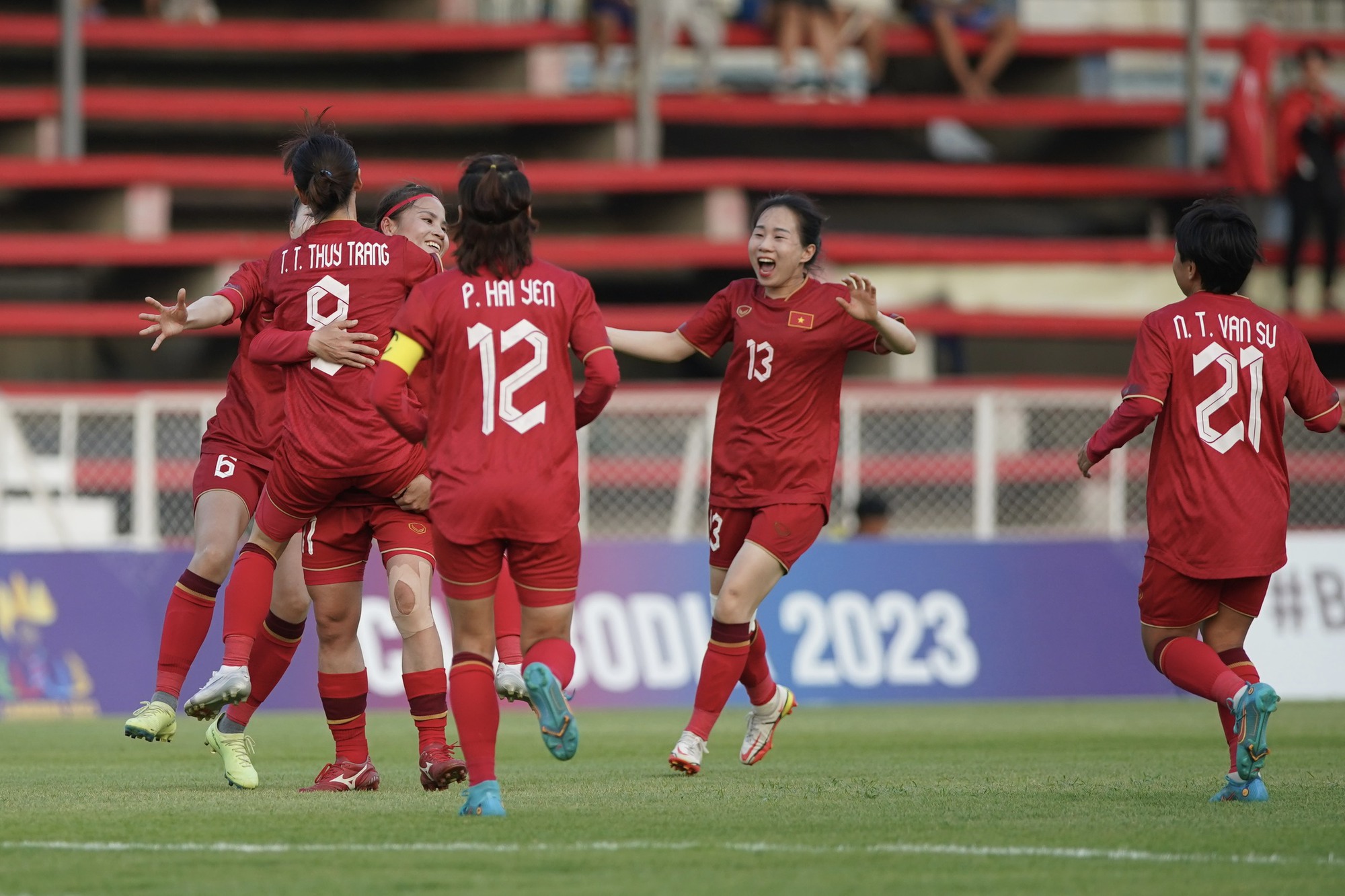 Nhật ký SEA Games 32 ngày 6-5: Nguyễn Thị Thanh Phúc giành vàng đi bộ - Ảnh 7.